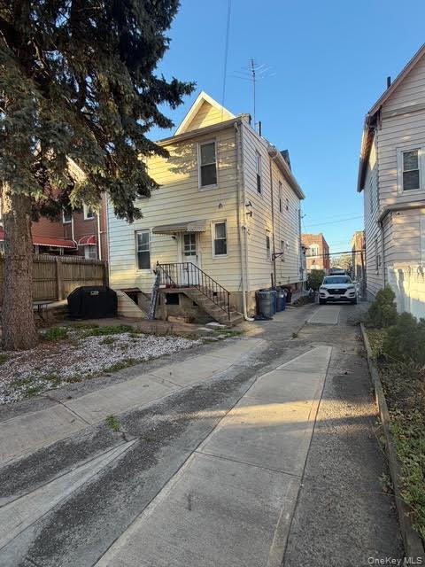 Single Family 239th Bronx, NY 10470, MLS-982682-2