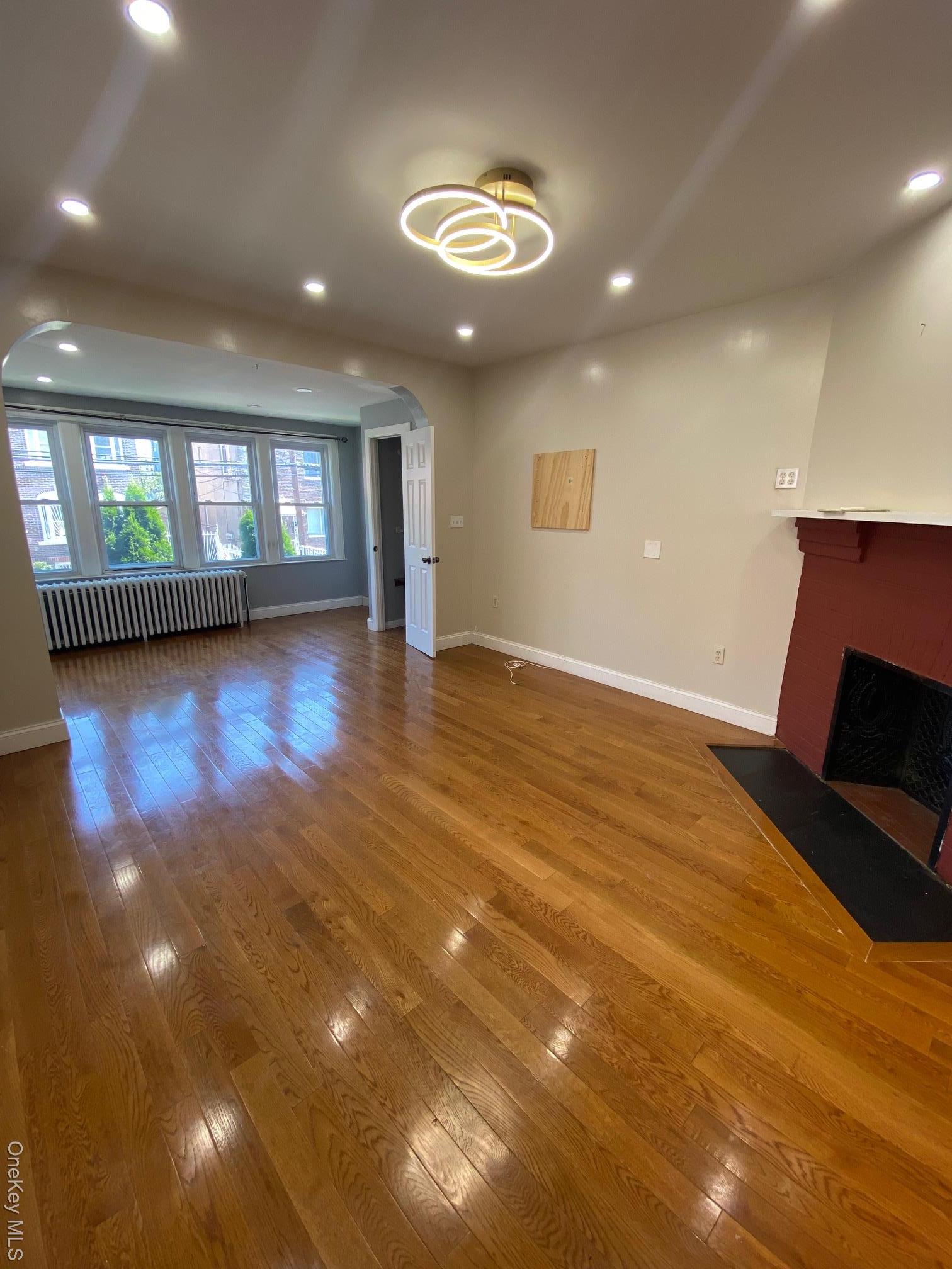 Single Family 239th Bronx, NY 10470, MLS-982682-6