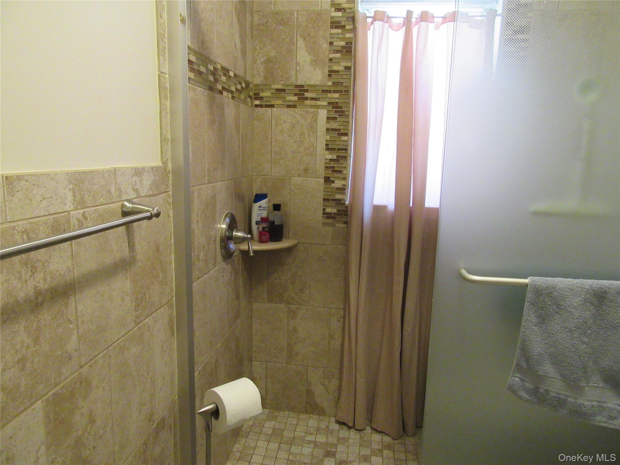 Single Family Laurel  Orange County, NY 10950, MLS-982684-12