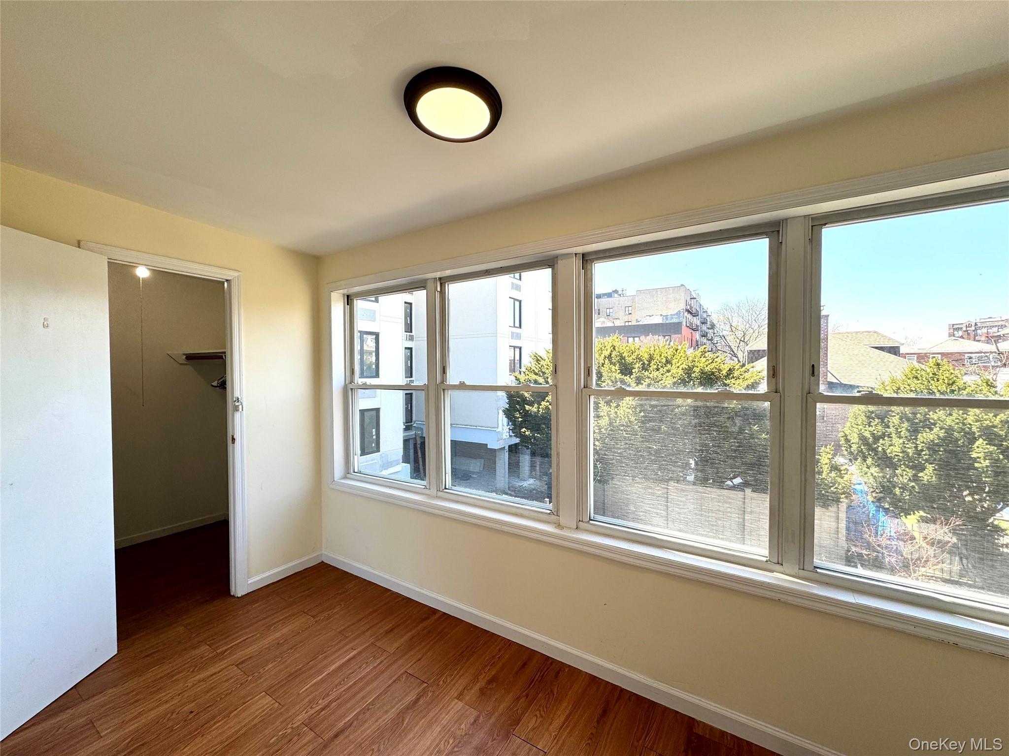 Single Family Parkview  Bronx, NY 10461, MLS-982710-19