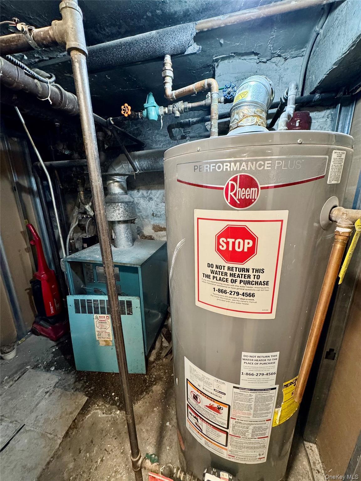 Single Family Parkview  Bronx, NY 10461, MLS-982710-24