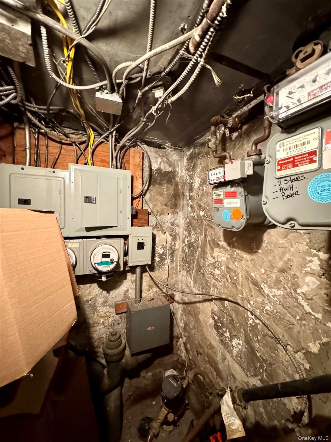 Single Family Parkview  Bronx, NY 10461, MLS-982710-25