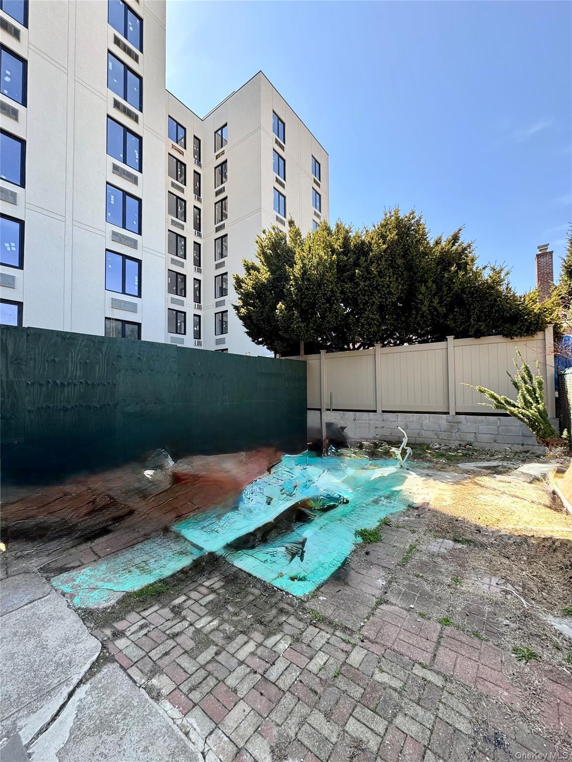 Single Family Parkview  Bronx, NY 10461, MLS-982710-26