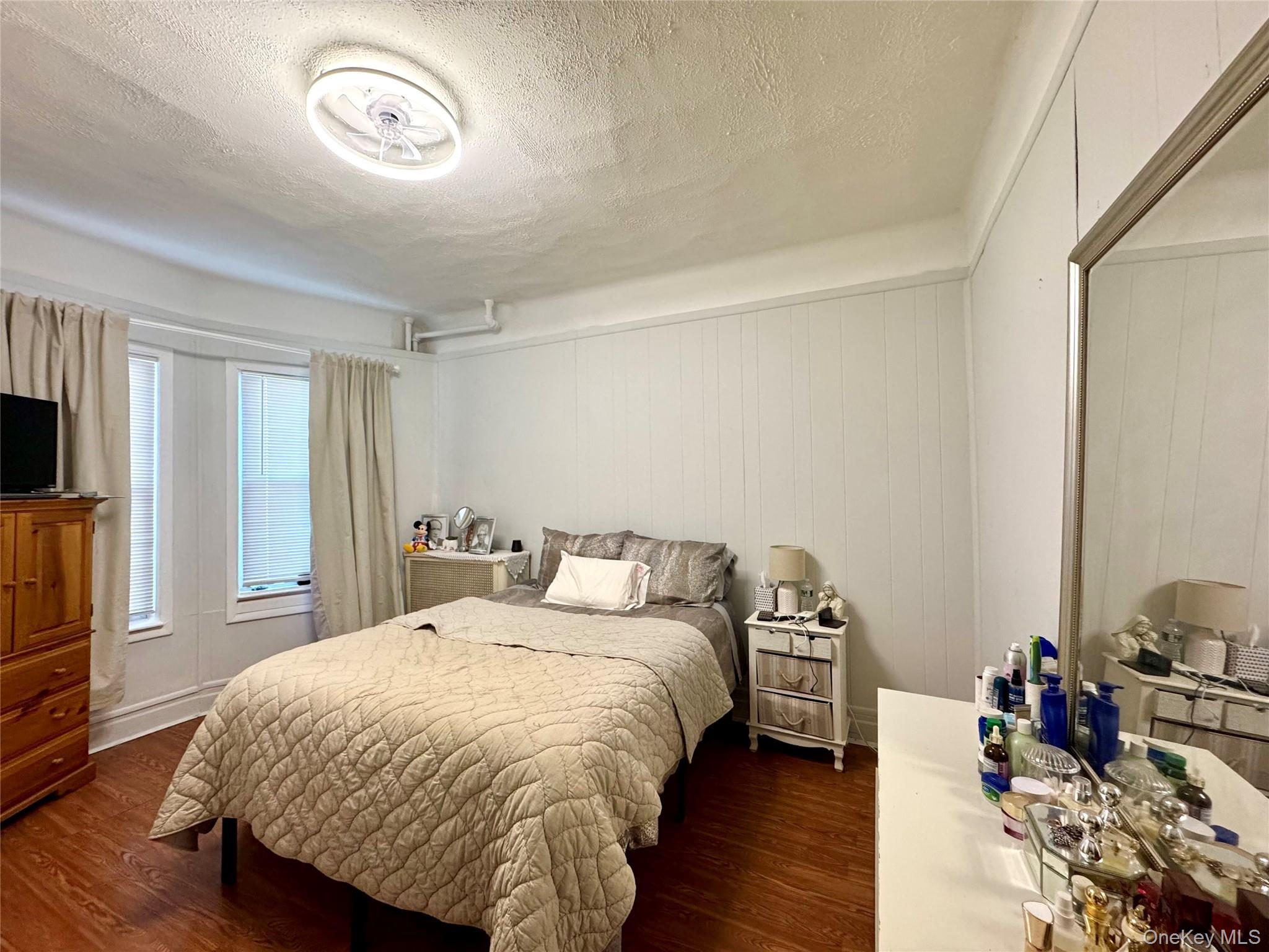 Single Family Parkview  Bronx, NY 10461, MLS-982710-6