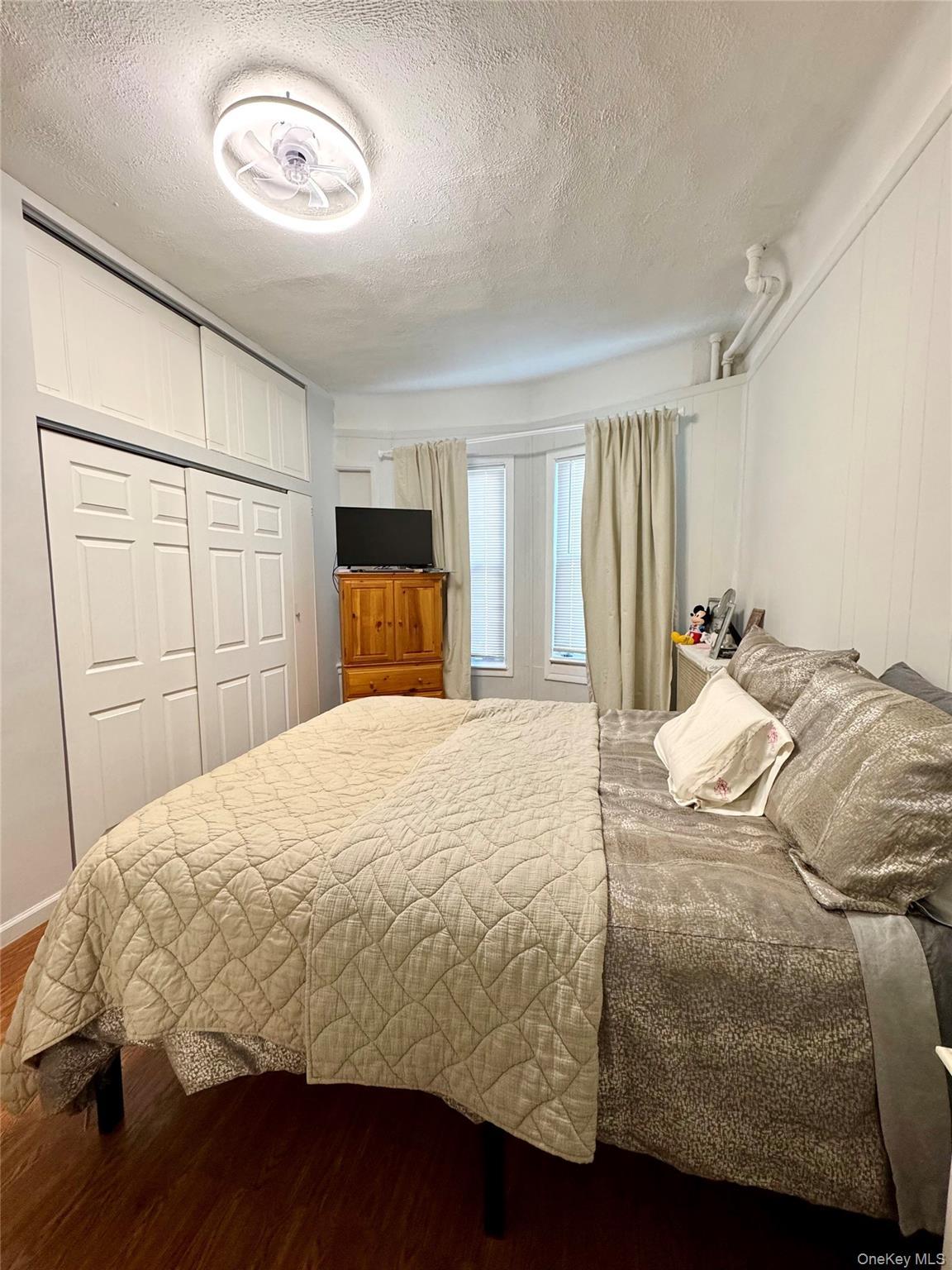 Single Family Parkview  Bronx, NY 10461, MLS-982710-7