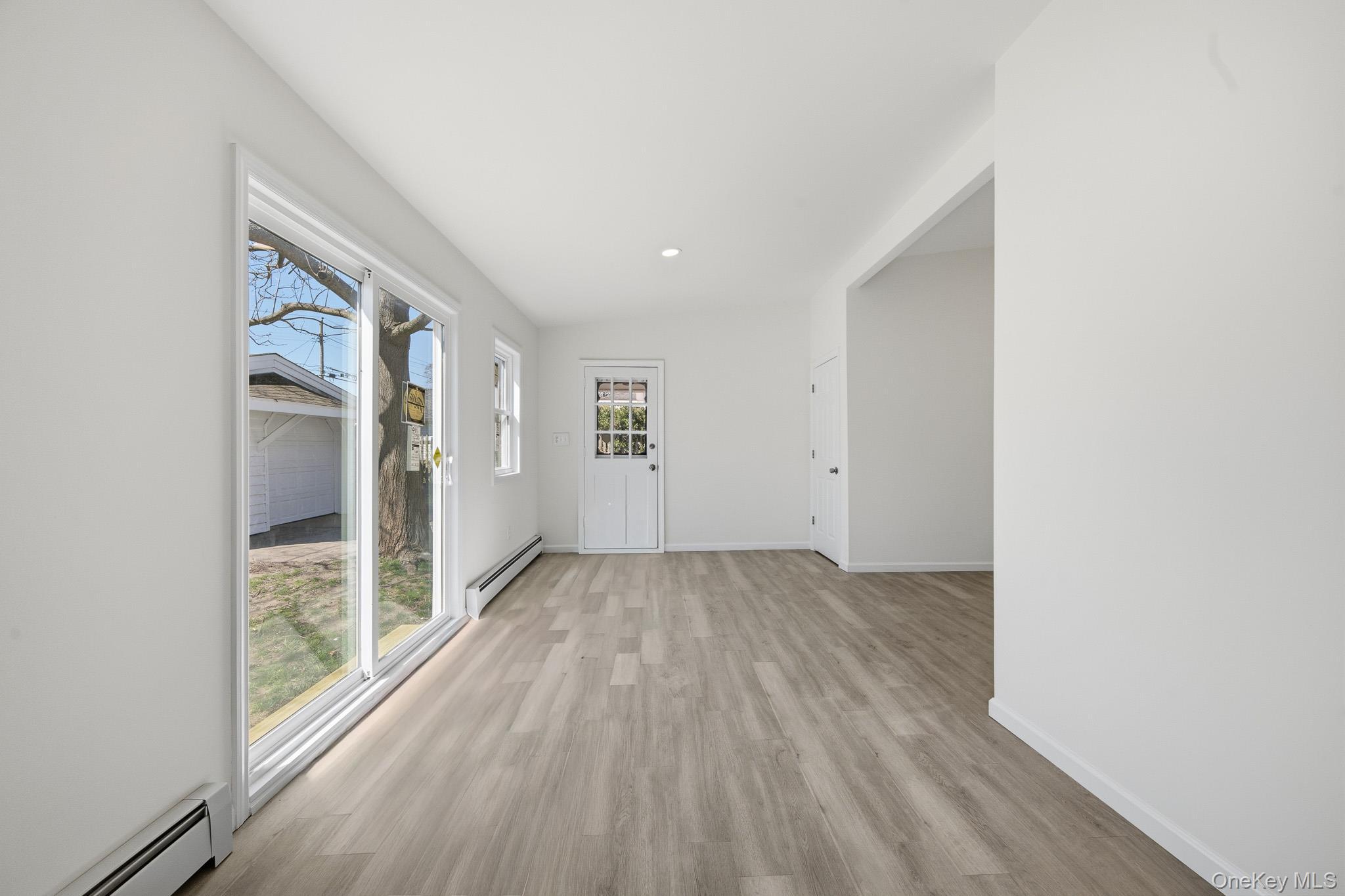 Single Family E Lakewood Street Suffolk County, NY 11772, MLS-982731-16