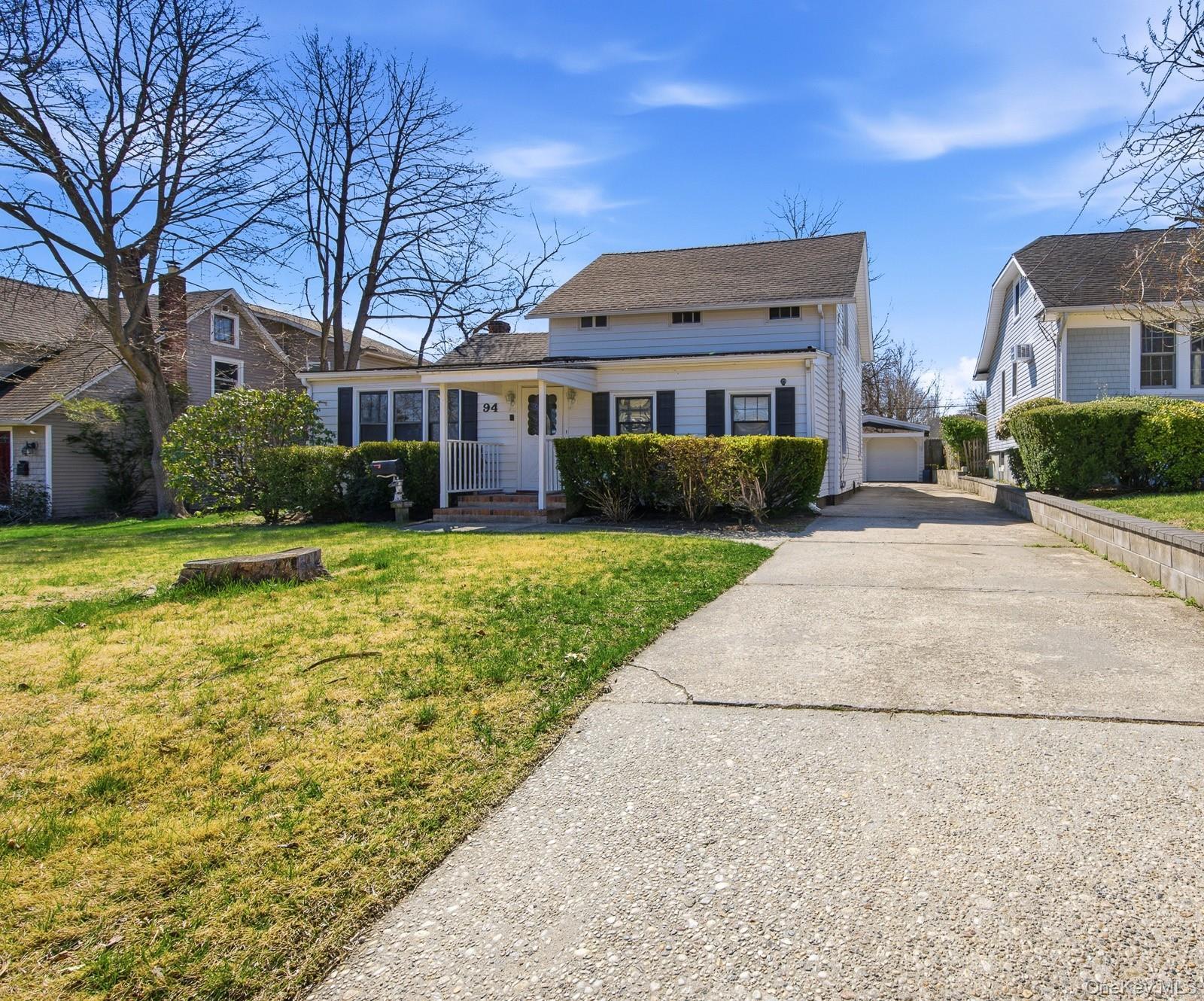 Single Family E Lakewood Street Suffolk County, NY 11772, MLS-982731-25