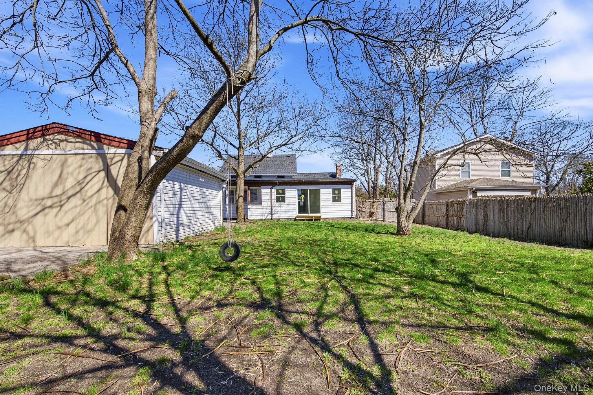 Single Family E Lakewood Street Suffolk County, NY 11772, MLS-982731-30