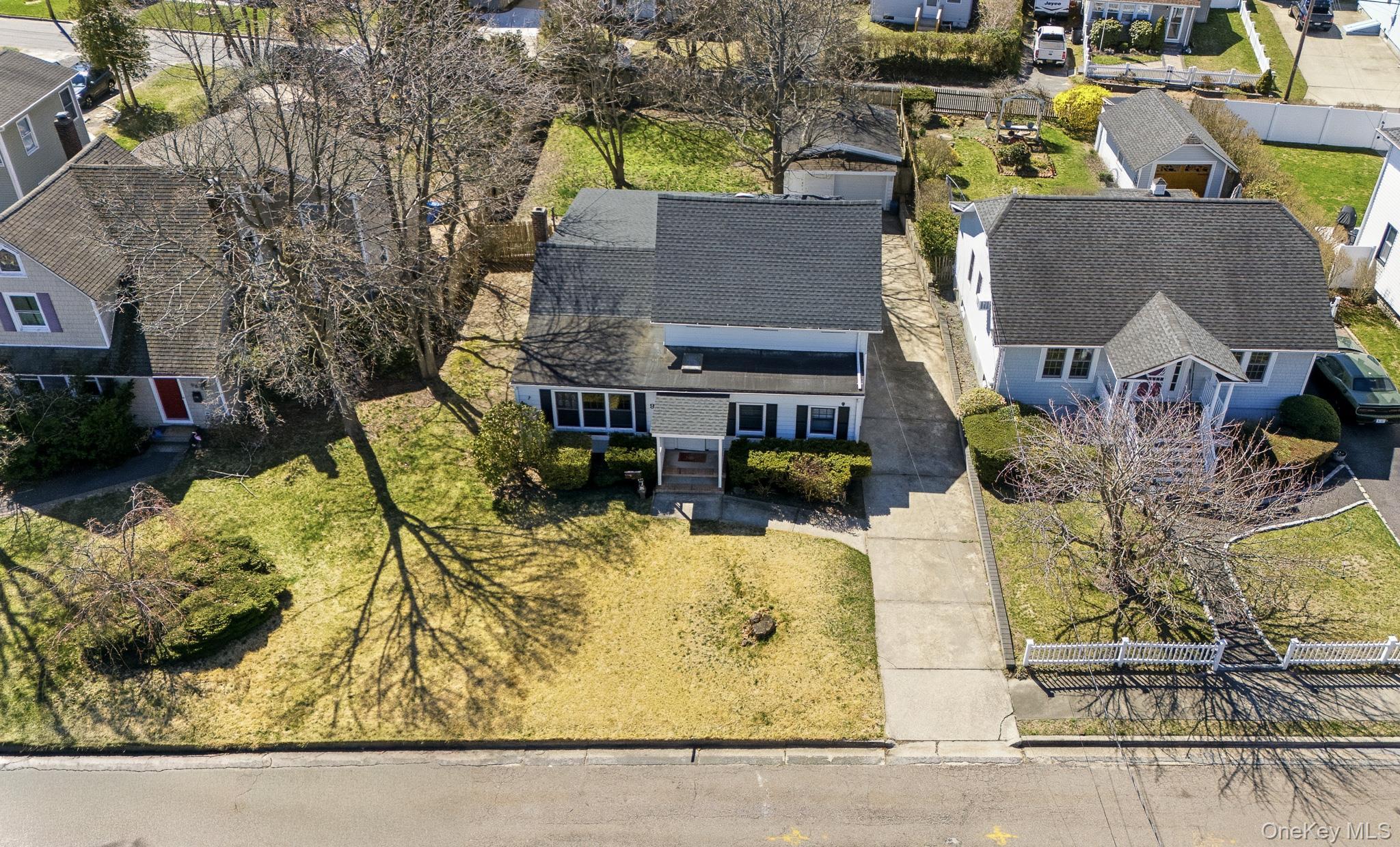 Single Family E Lakewood Street Suffolk County, NY 11772, MLS-982731-32