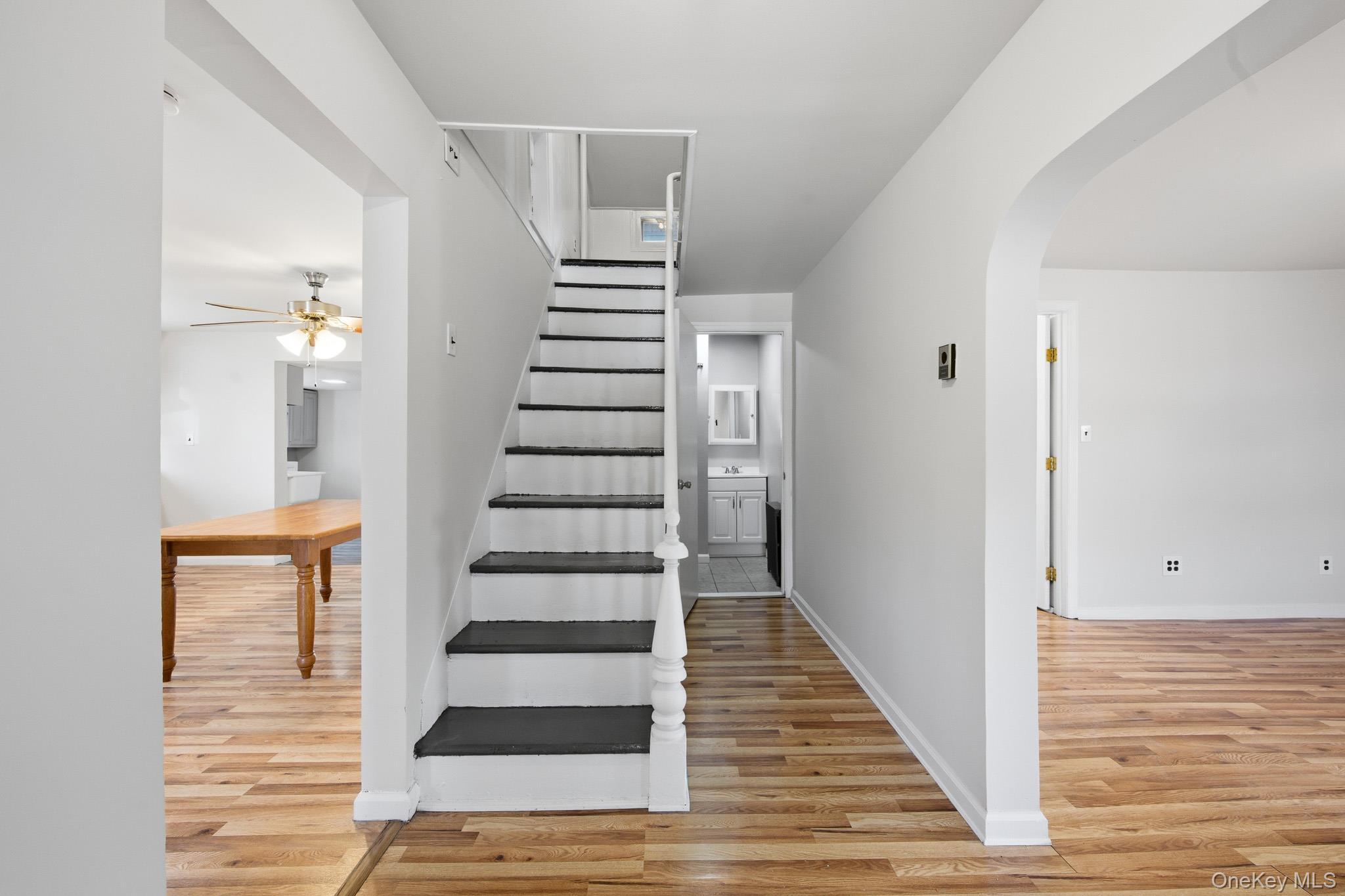 Single Family E Lakewood Street Suffolk County, NY 11772, MLS-982731-4