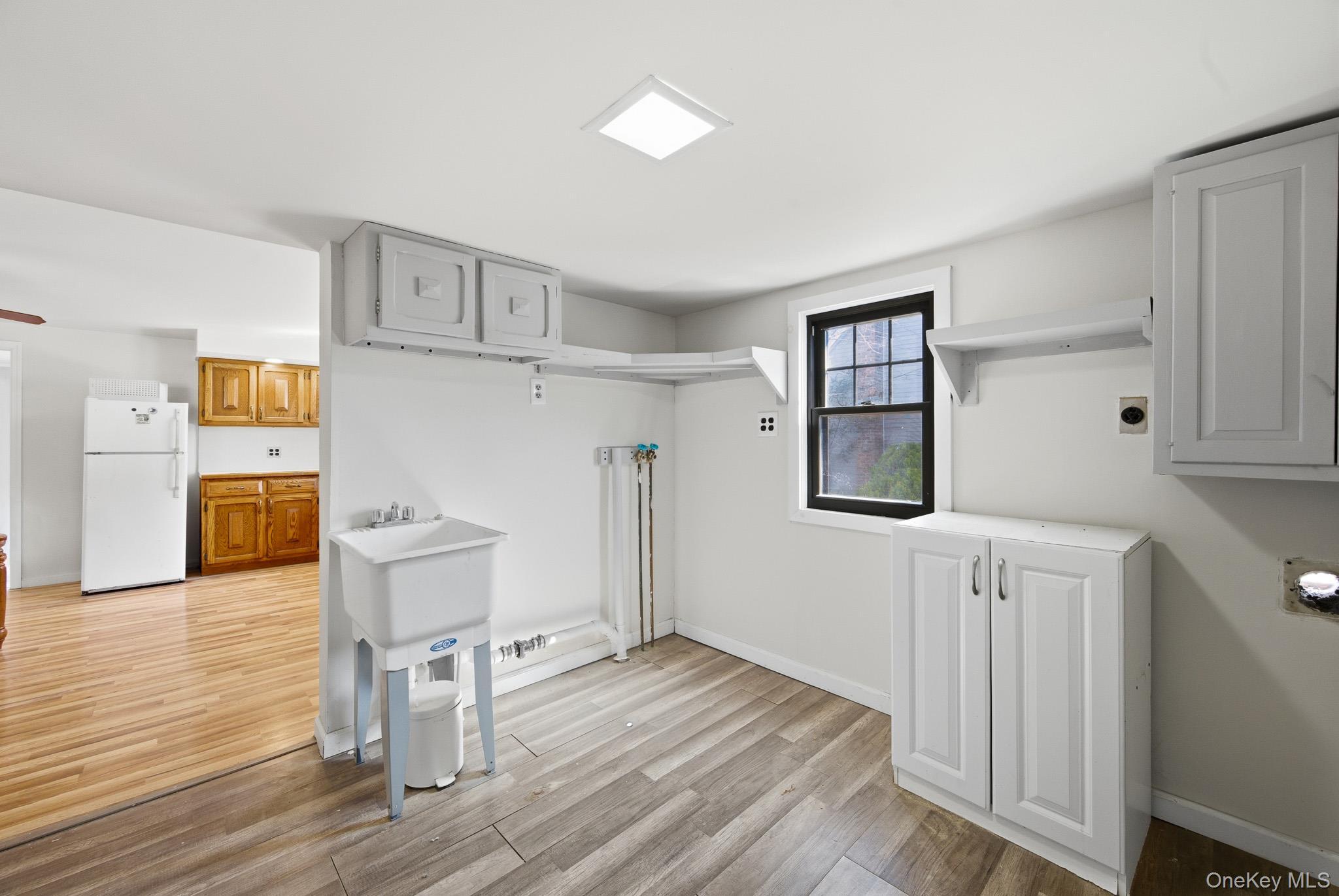 Single Family E Lakewood Street Suffolk County, NY 11772, MLS-982731-7