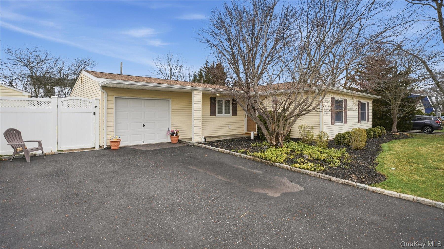 Single Family All Points  Suffolk County, NY 11741, MLS-982732-2