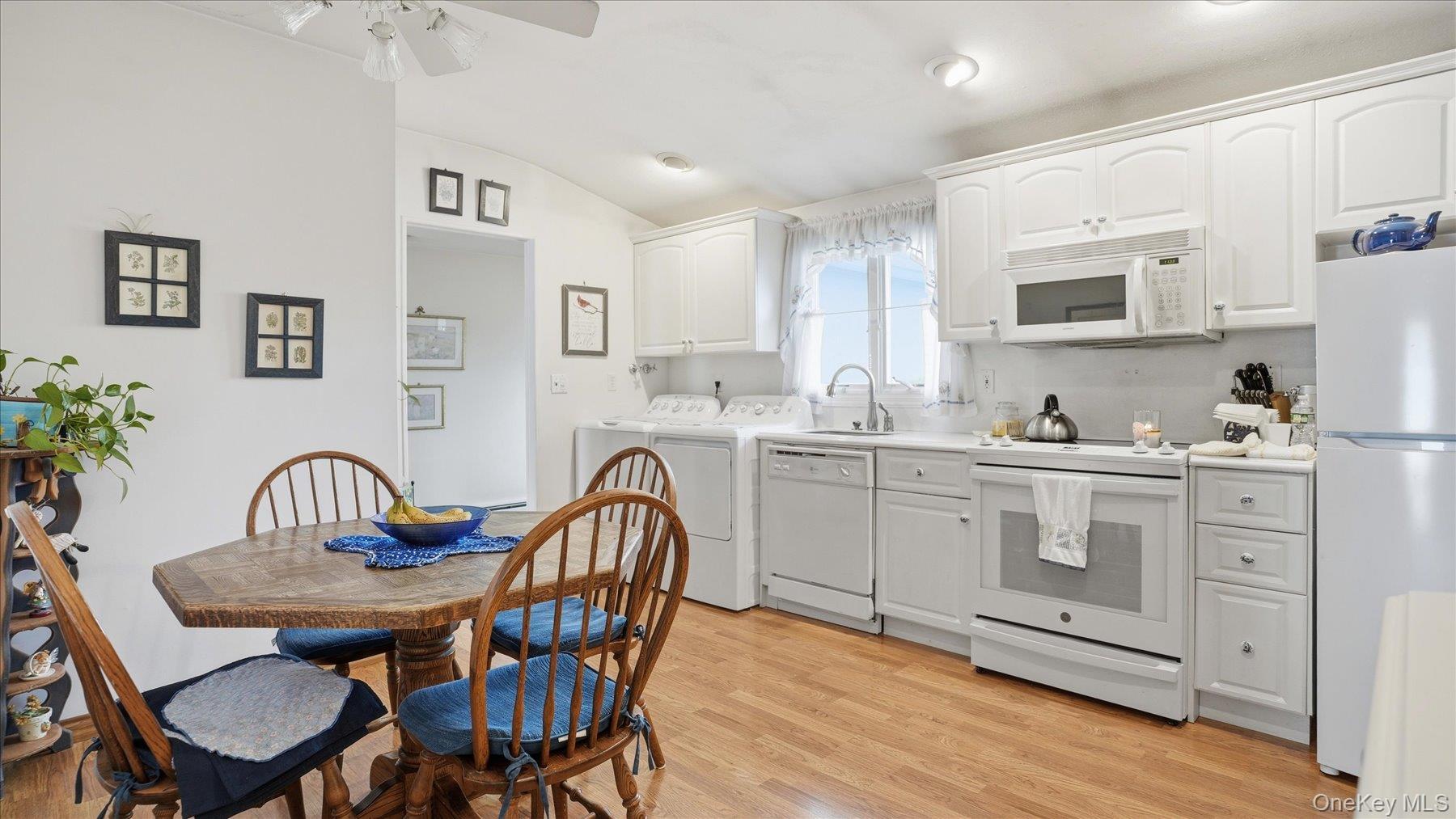 Single Family All Points  Suffolk County, NY 11741, MLS-982732-4