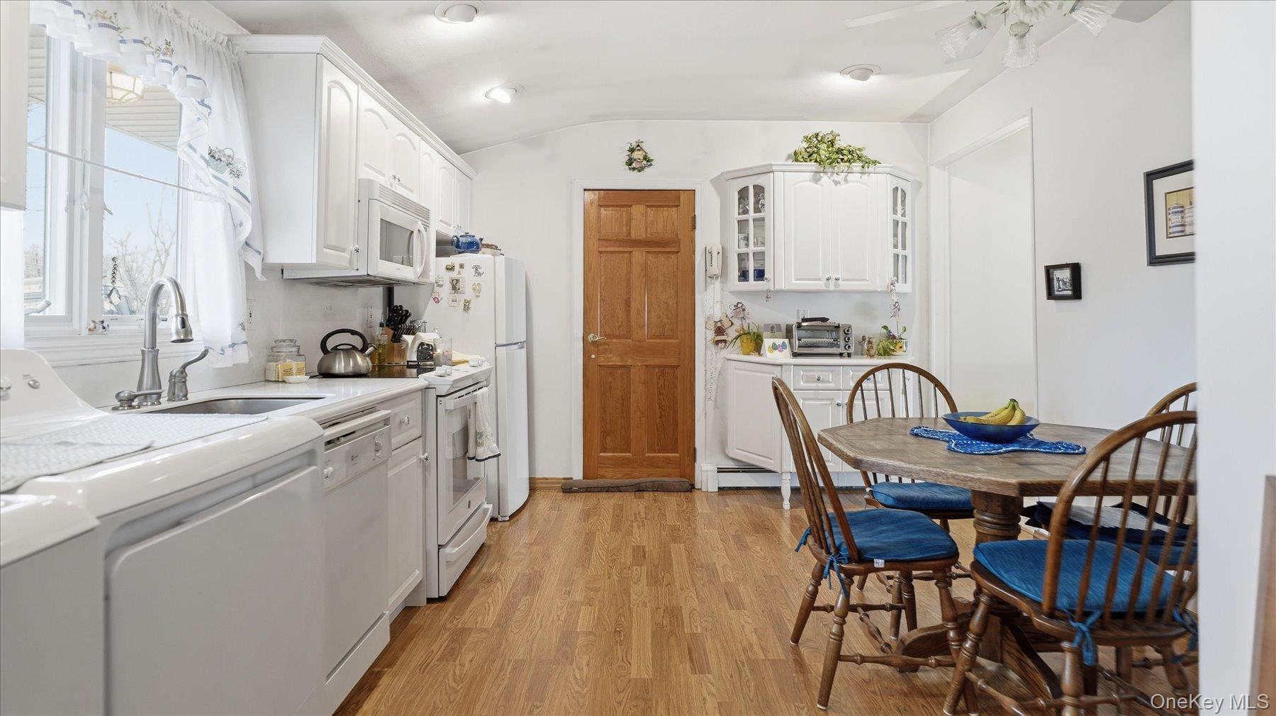 Single Family All Points  Suffolk County, NY 11741, MLS-982732-5