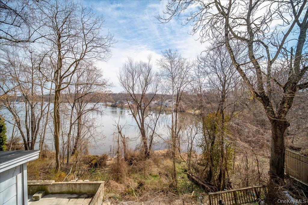 Single Family Main Dutchess County, NY 12590, MLS-982738-34