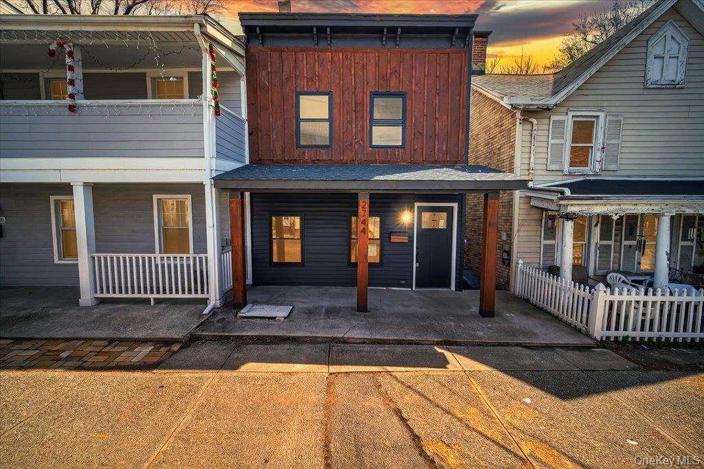 Single Family Main  Dutchess County, NY 12590, MLS-982738-41