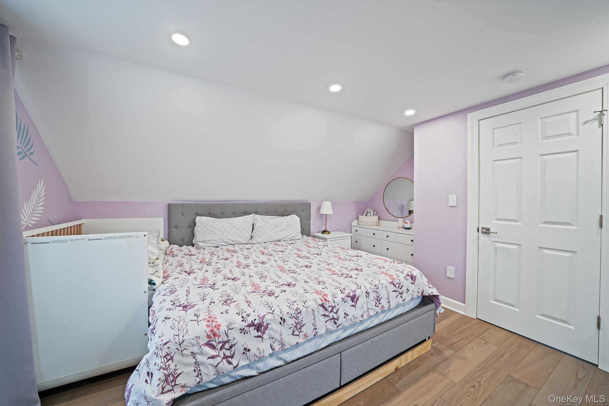 Single Family Ontario  Nassau County, NY 11758, MLS-982758-14