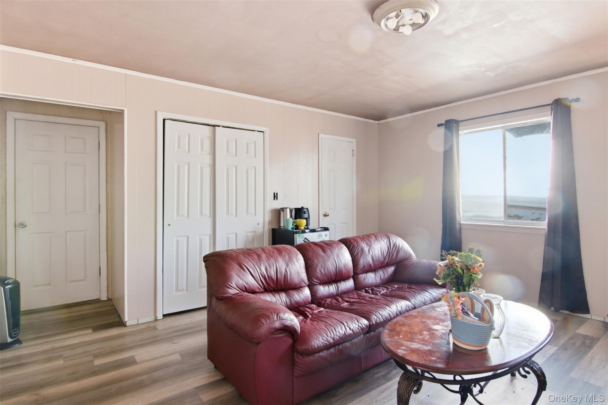 Single Family Lodge  Suffolk County, NY 11733, MLS-982774-18