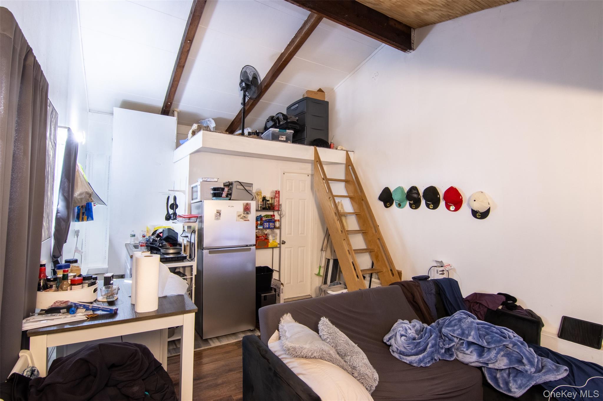 Single Family Lodge  Suffolk County, NY 11733, MLS-982774-20