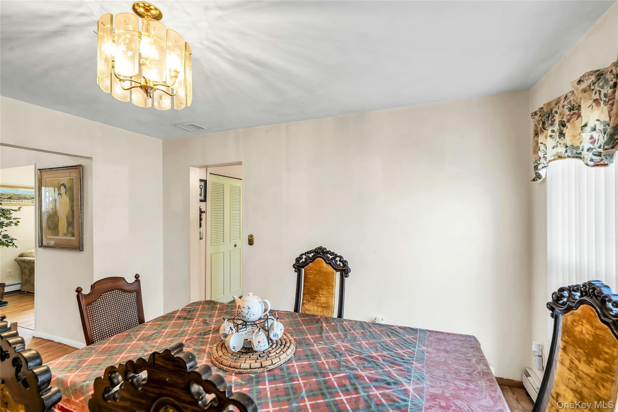 Single Family Hastings  Suffolk County, NY 11961, MLS-982786-13