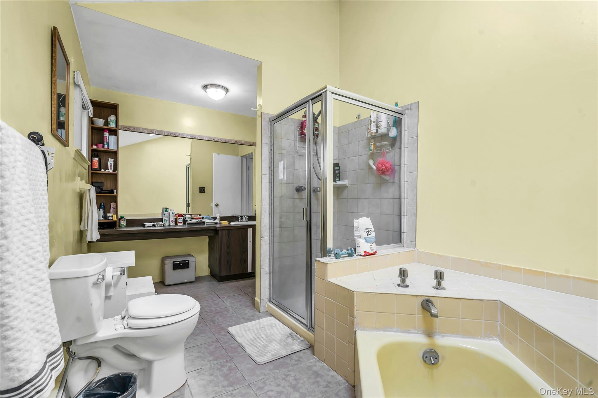 Single Family Hastings  Suffolk County, NY 11961, MLS-982786-20