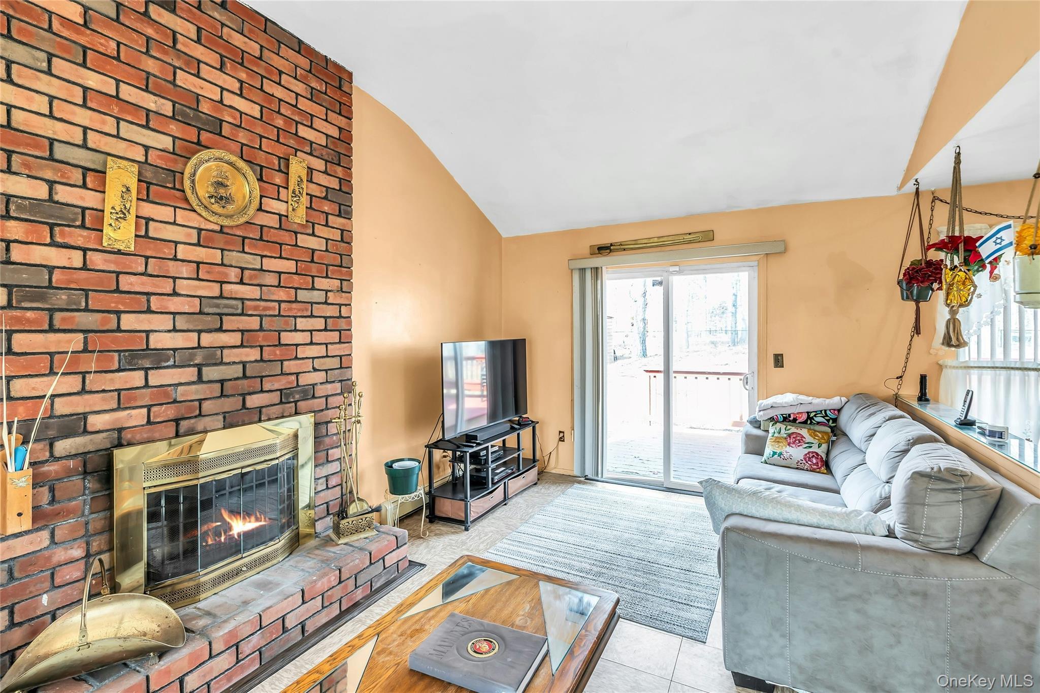 Single Family Hastings  Suffolk County, NY 11961, MLS-982786-7