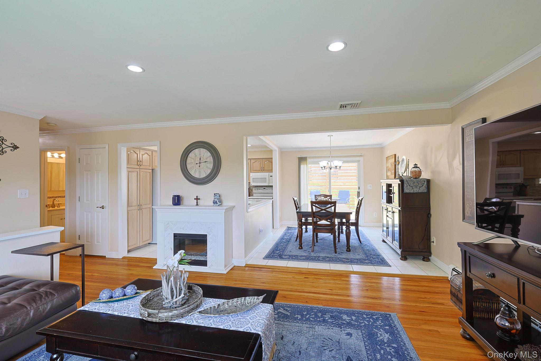 Single Family Parkway  Westchester County, NY 10598, MLS-982808-10