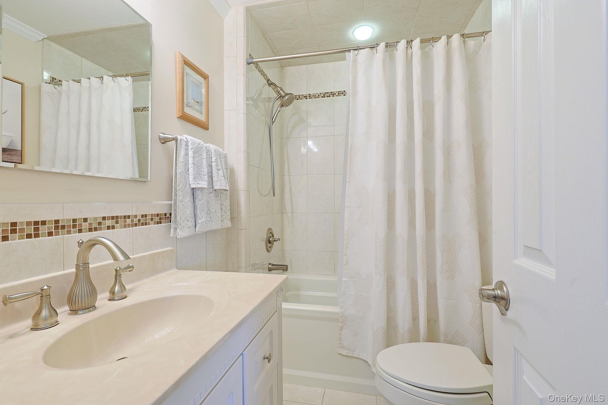 Single Family Parkway  Westchester County, NY 10598, MLS-982808-21