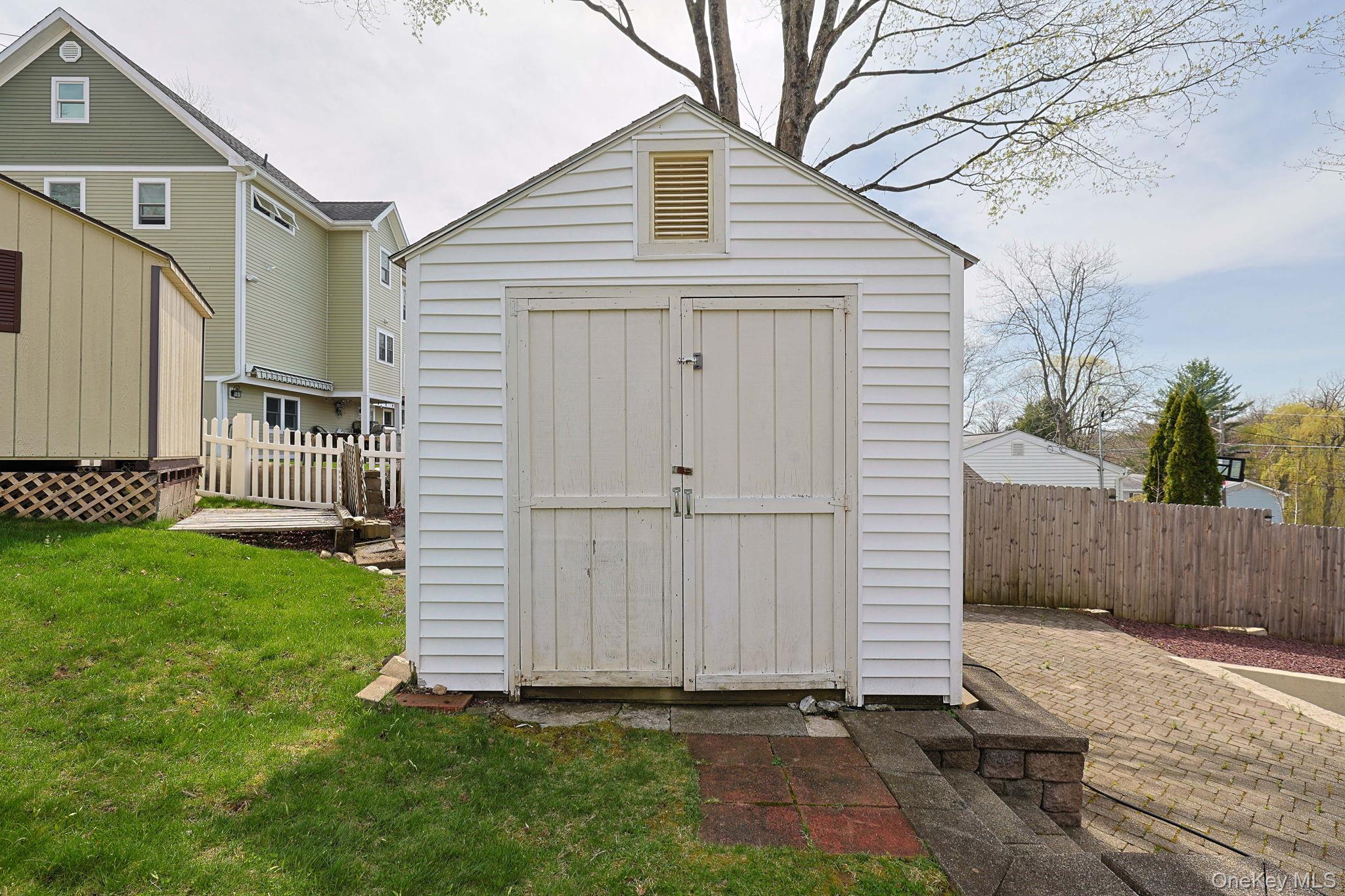 Single Family Parkway  Westchester County, NY 10598, MLS-982808-29