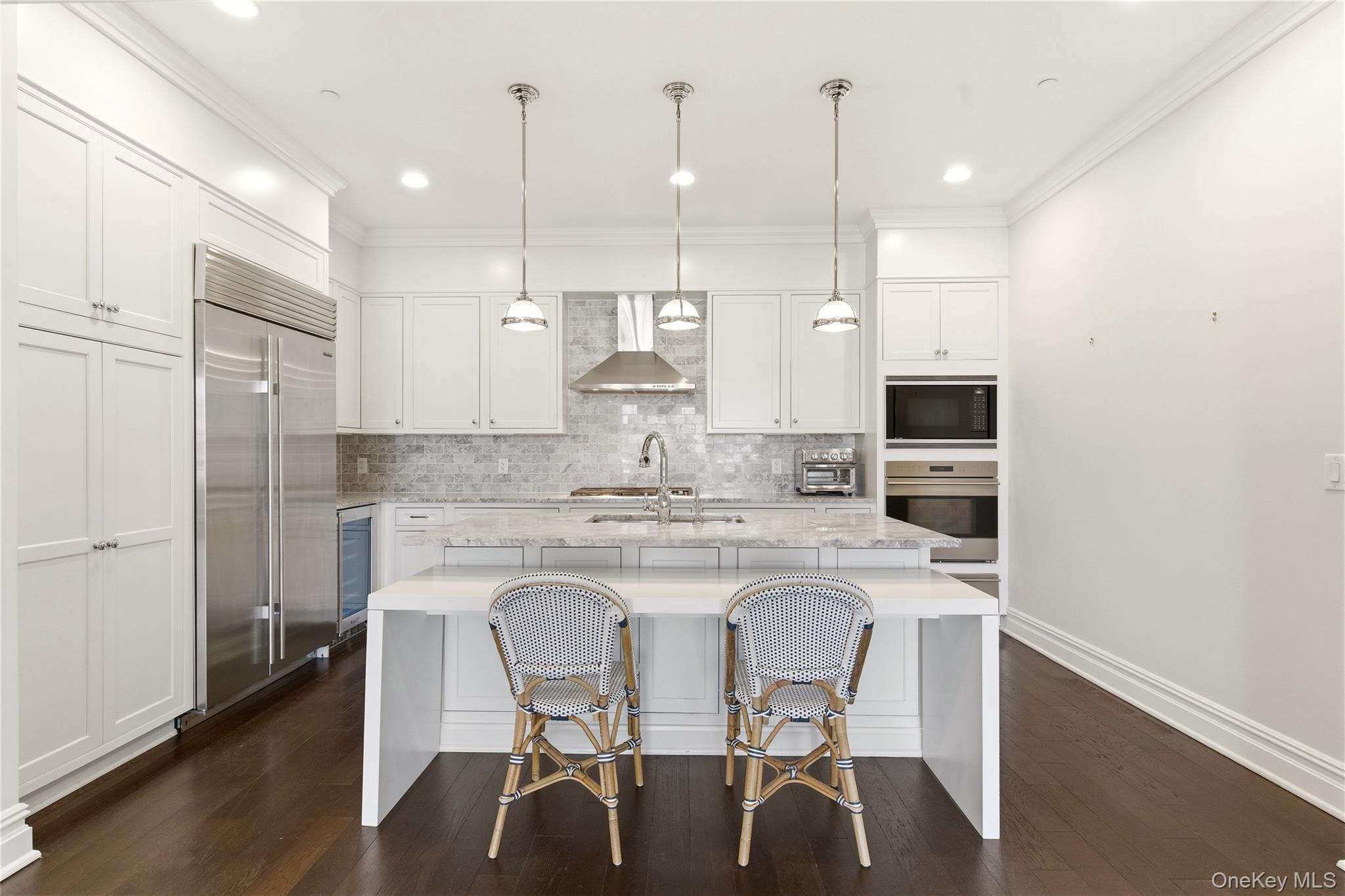 Condo Royal  Nassau County, NY 11040, MLS-982822-10