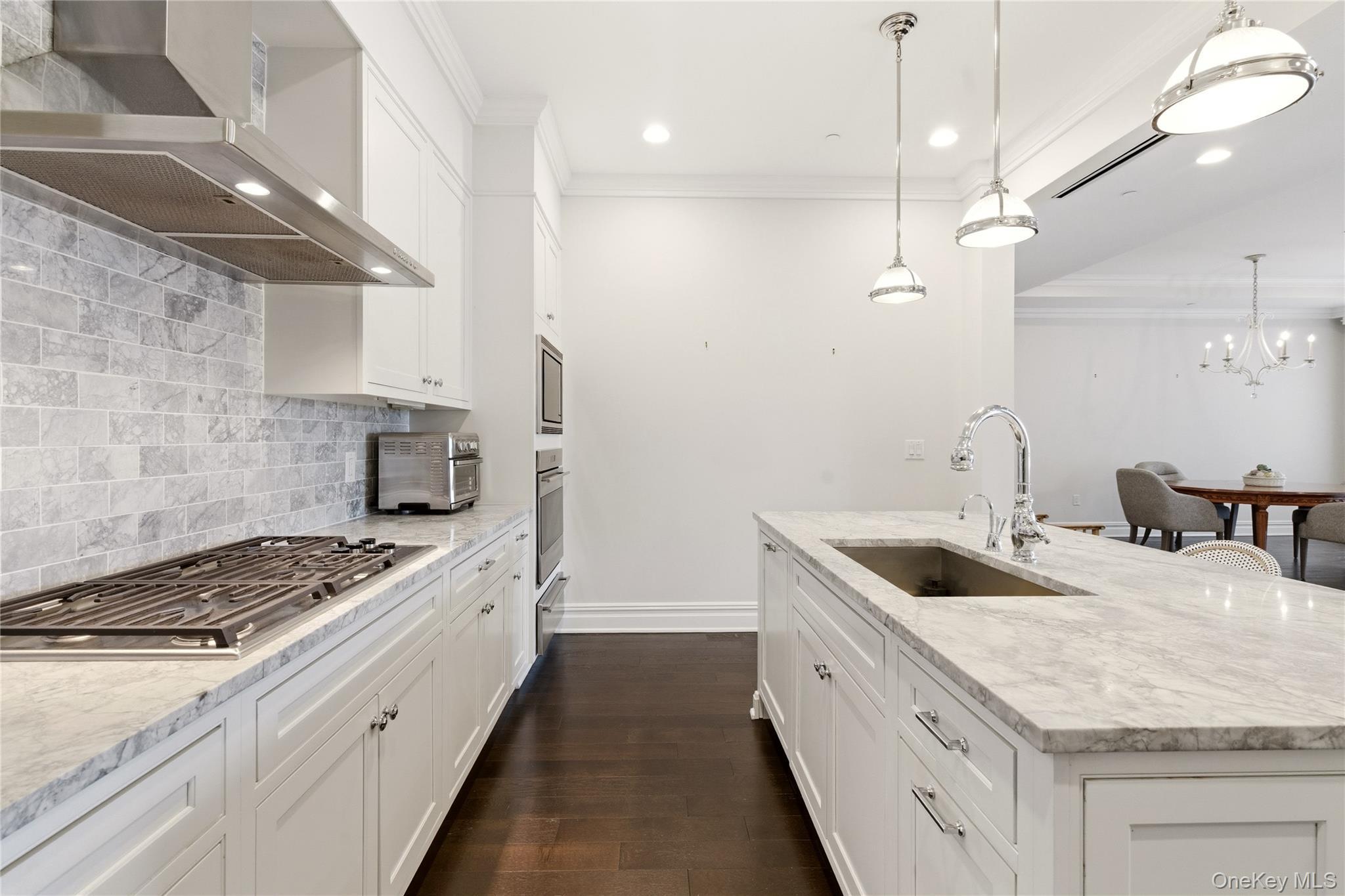 Condo Royal  Nassau County, NY 11040, MLS-982822-12