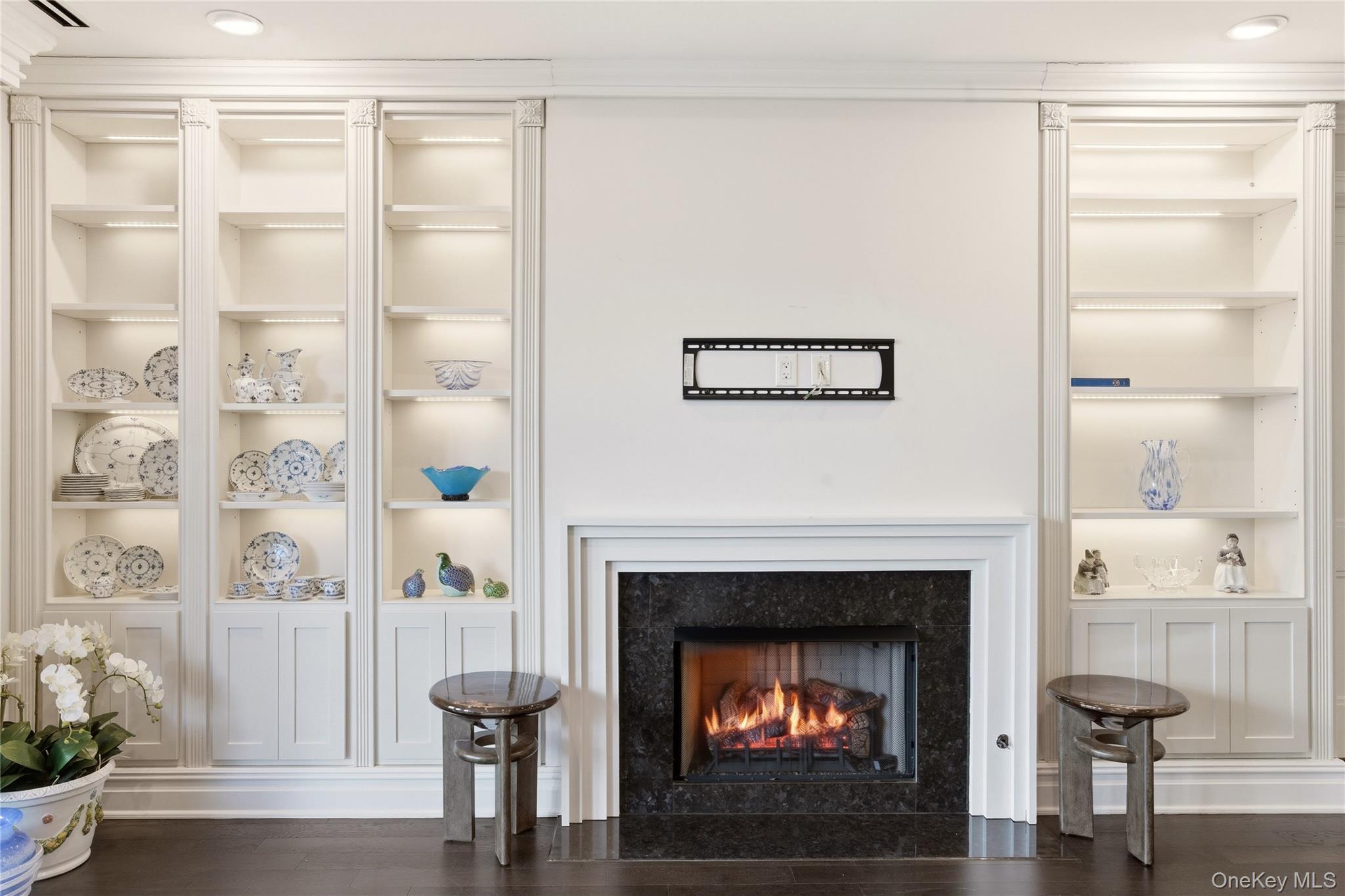 Condo Royal  Nassau County, NY 11040, MLS-982822-14