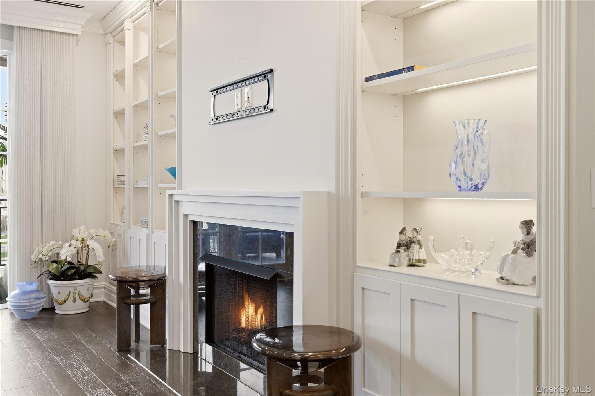 Condo Royal  Nassau County, NY 11040, MLS-982822-15