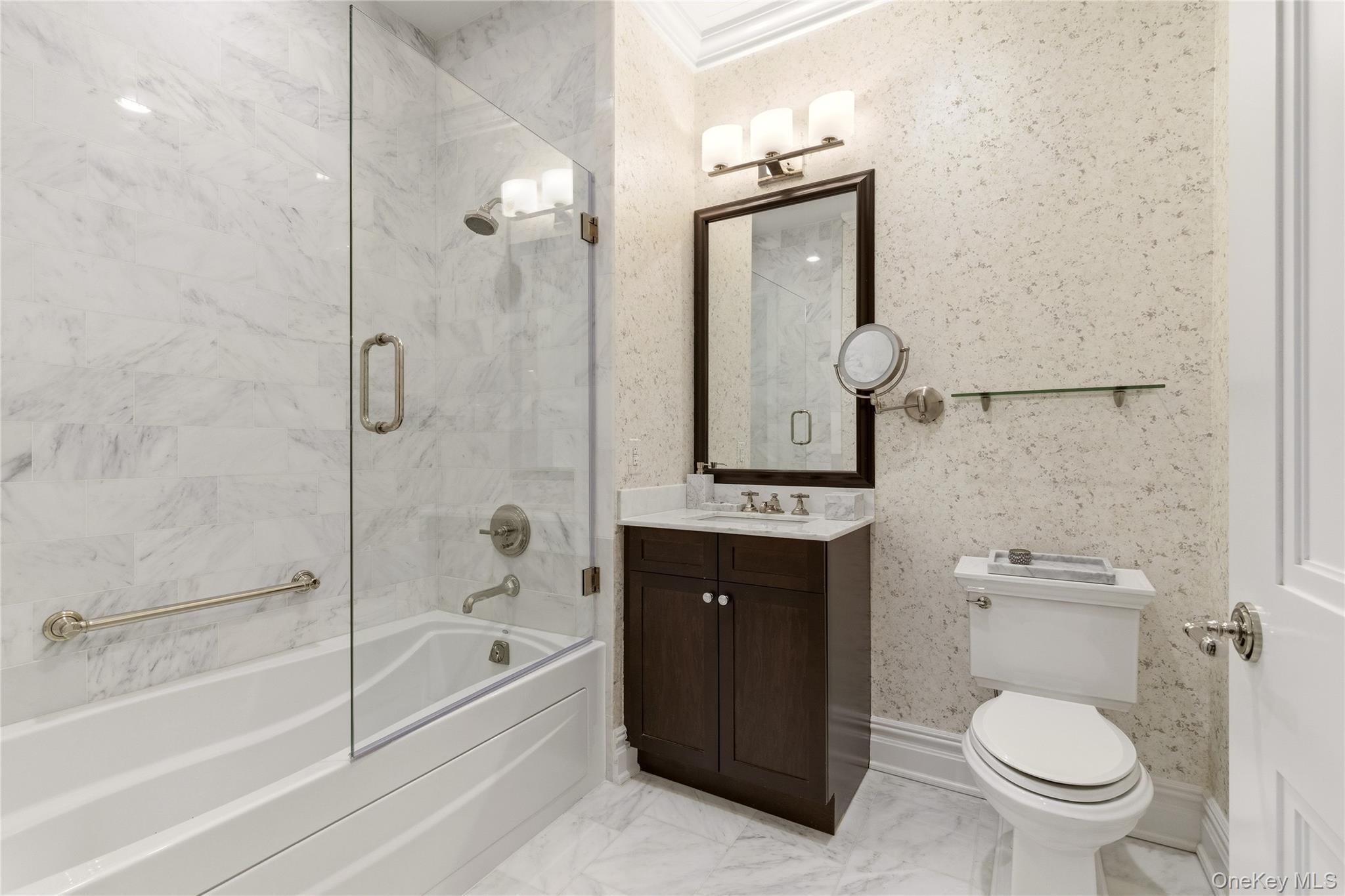 Condo Royal  Nassau County, NY 11040, MLS-982822-18