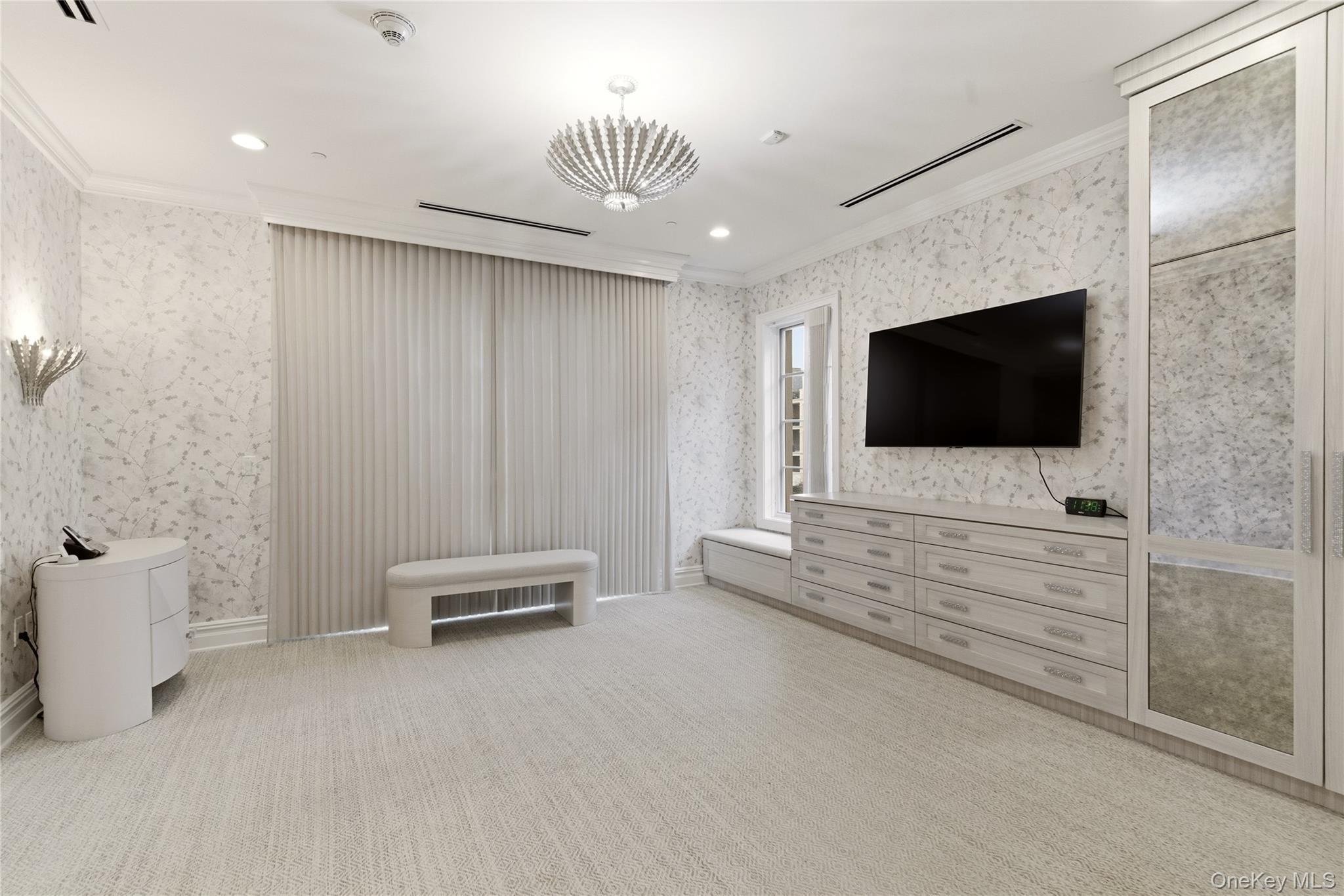 Condo Royal  Nassau County, NY 11040, MLS-982822-19