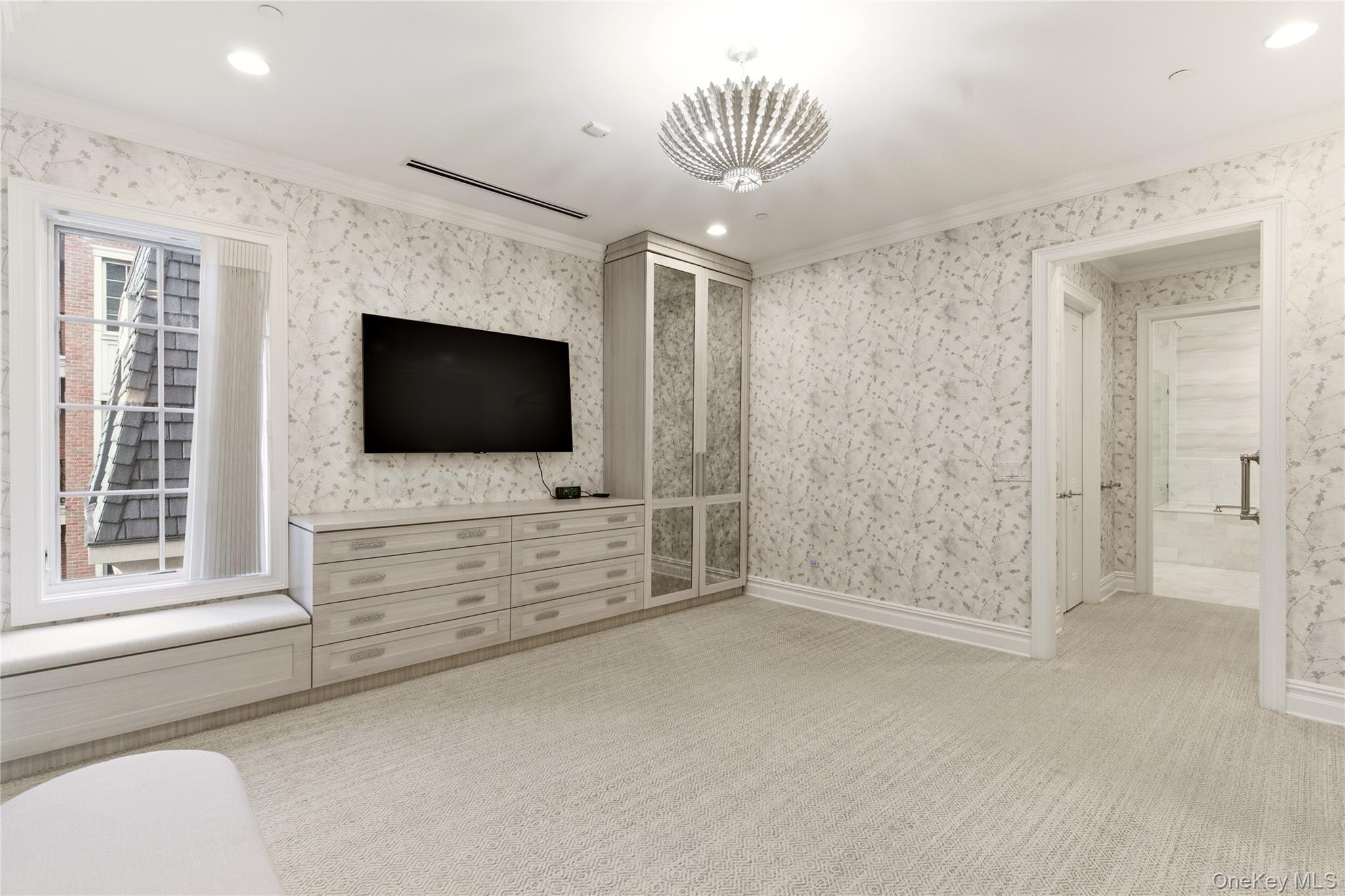 Condo Royal  Nassau County, NY 11040, MLS-982822-20