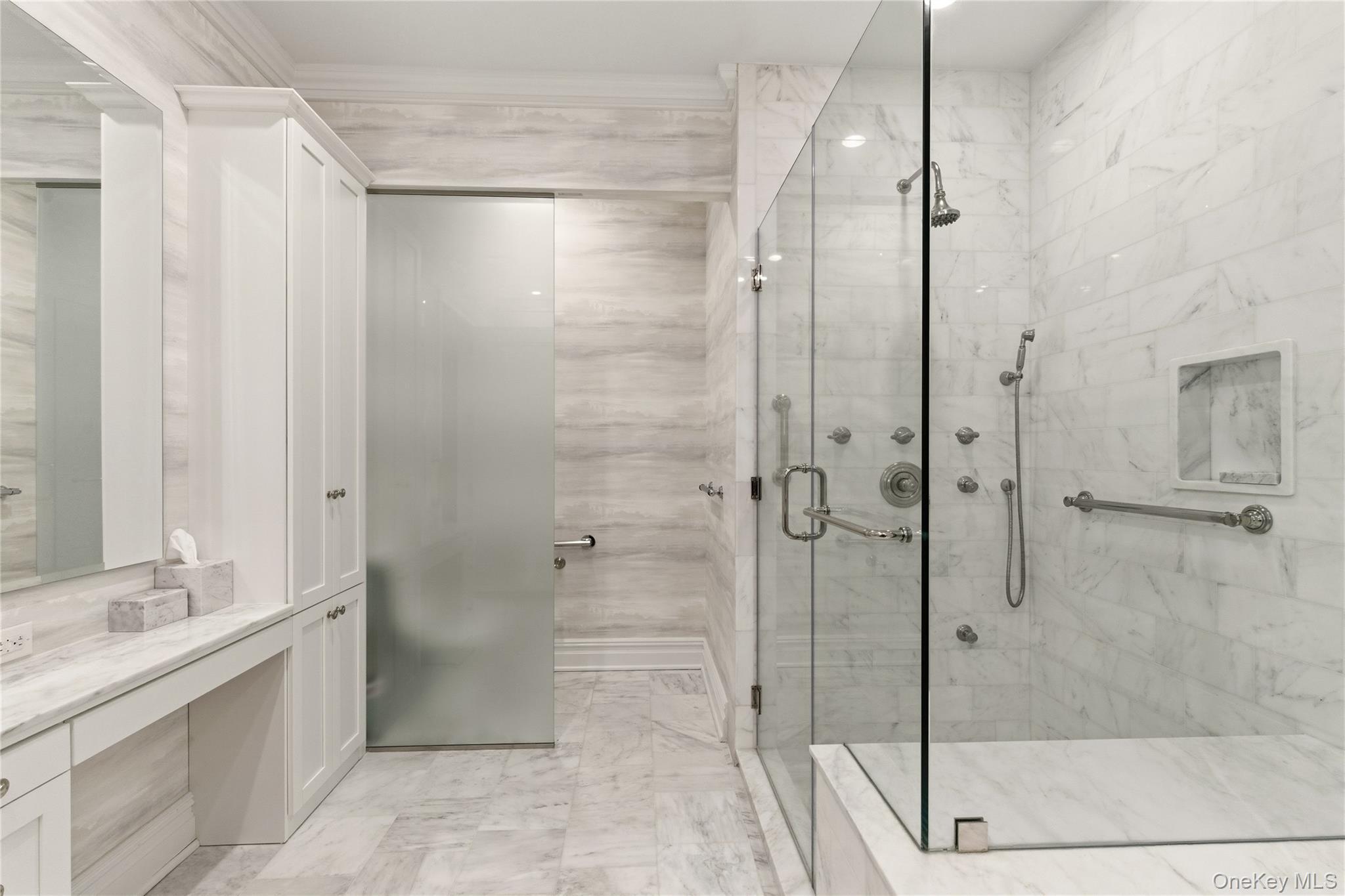 Condo Royal  Nassau County, NY 11040, MLS-982822-21