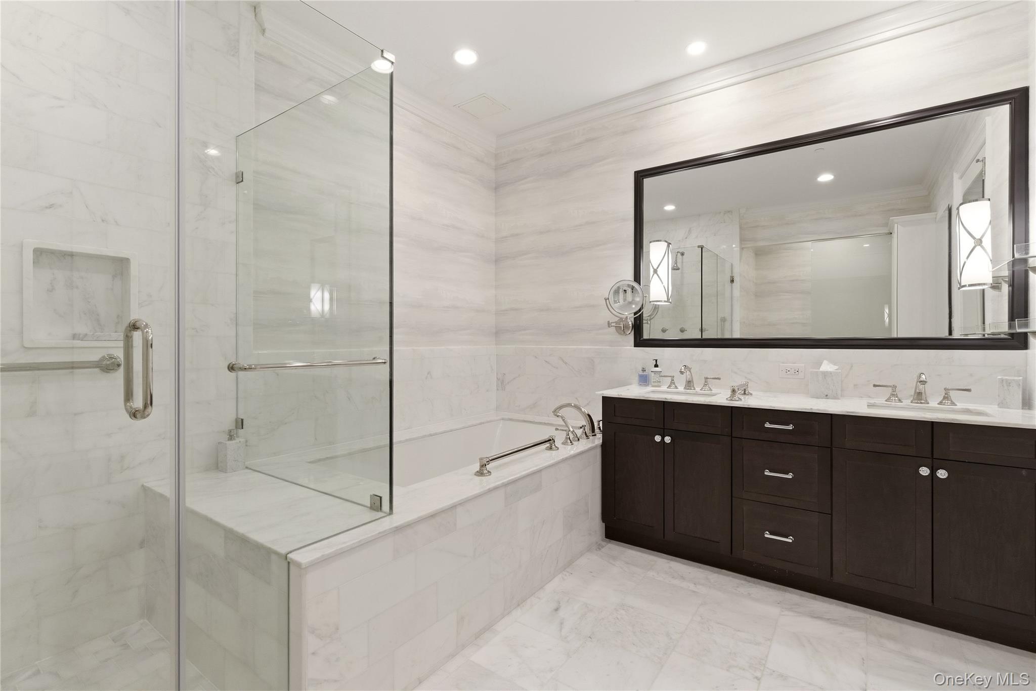 Condo Royal  Nassau County, NY 11040, MLS-982822-23