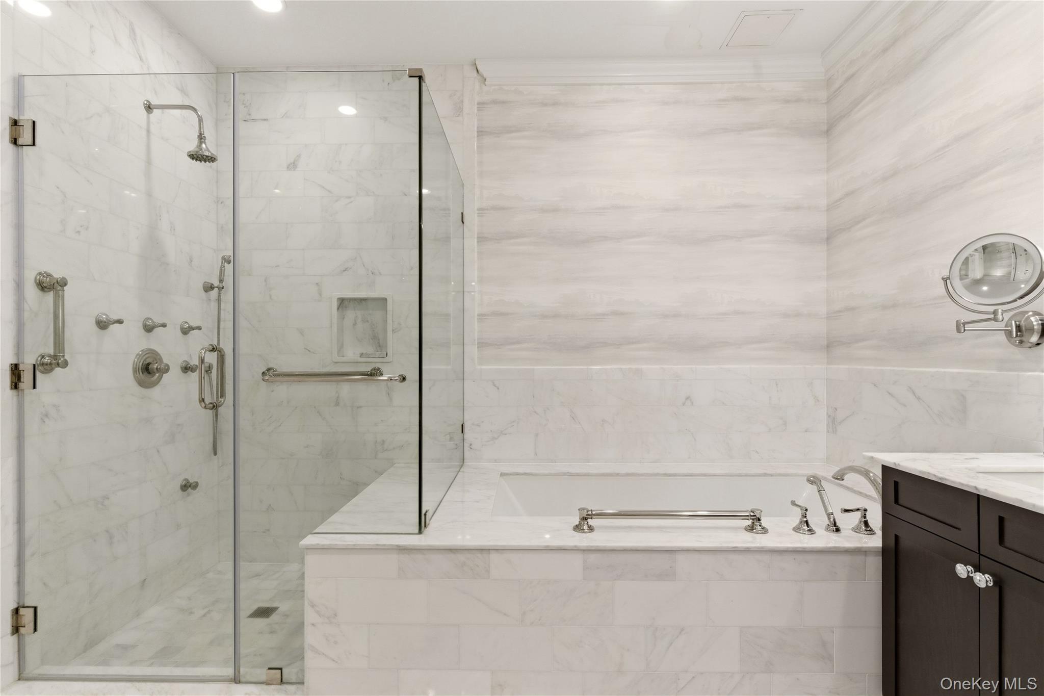 Condo Royal  Nassau County, NY 11040, MLS-982822-24