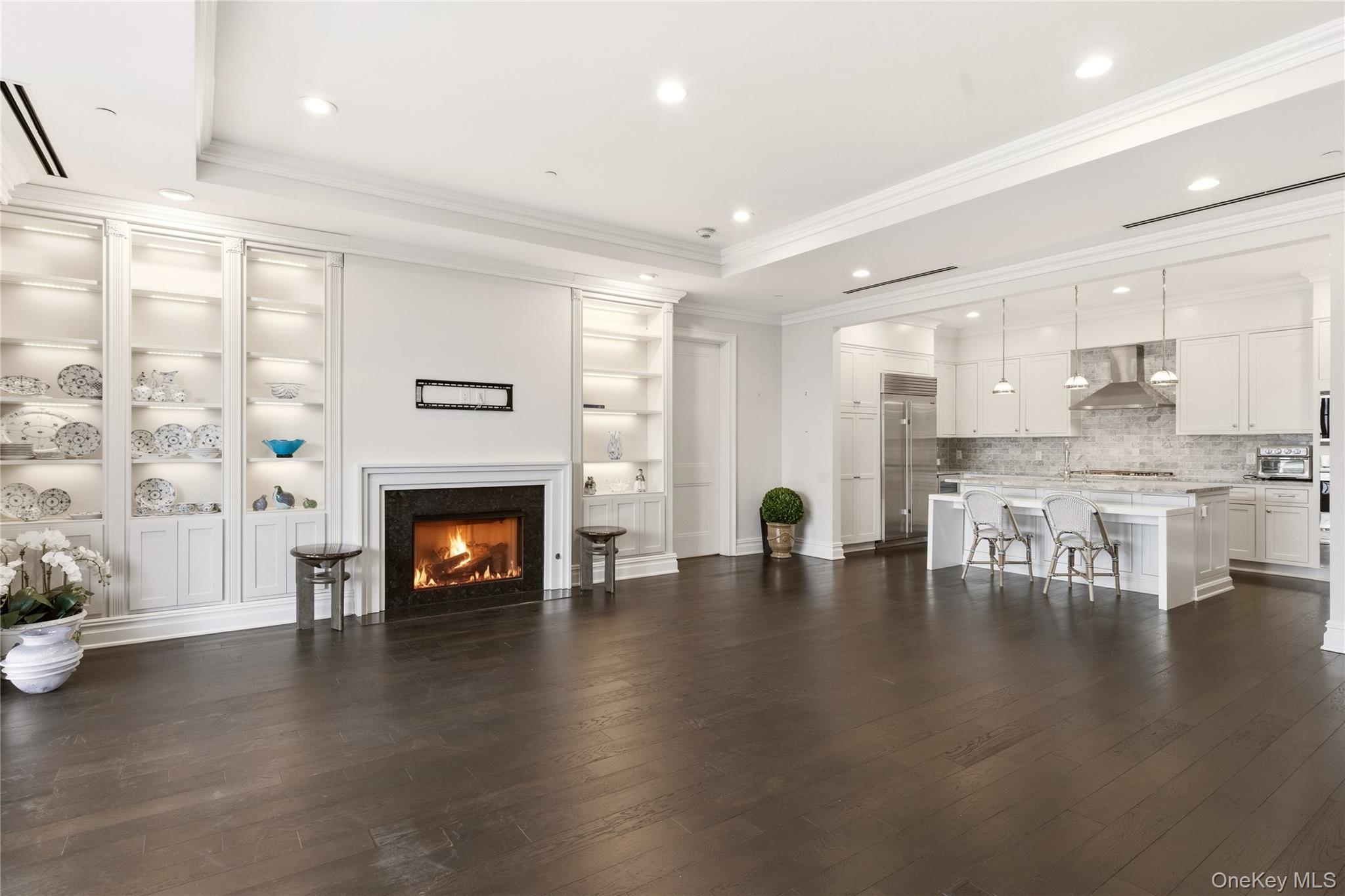 Condo Royal  Nassau County, NY 11040, MLS-982822-8