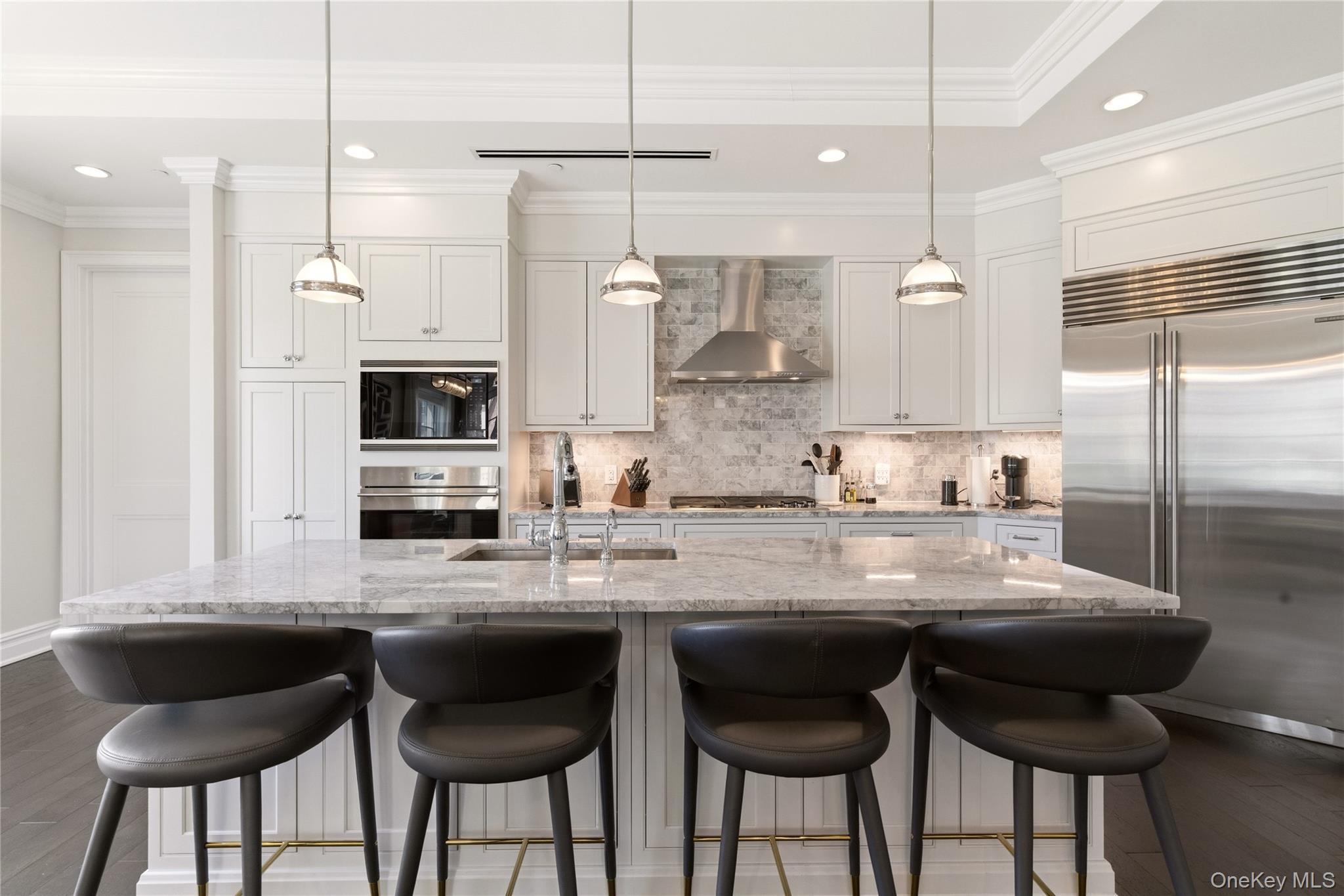 Condo Royal  Nassau County, NY 11040, MLS-982832-6