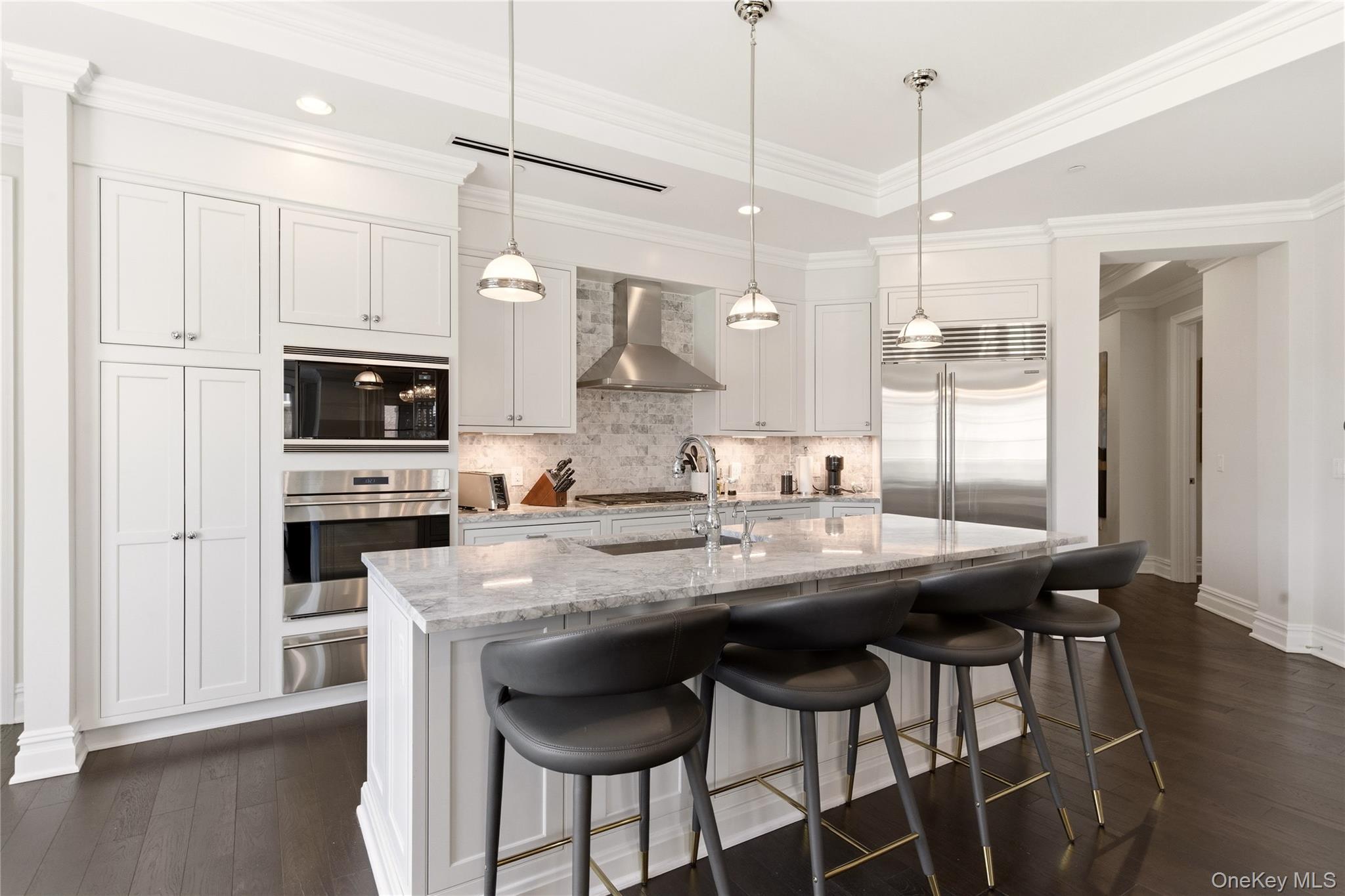 Condo Royal  Nassau County, NY 11040, MLS-982832-7