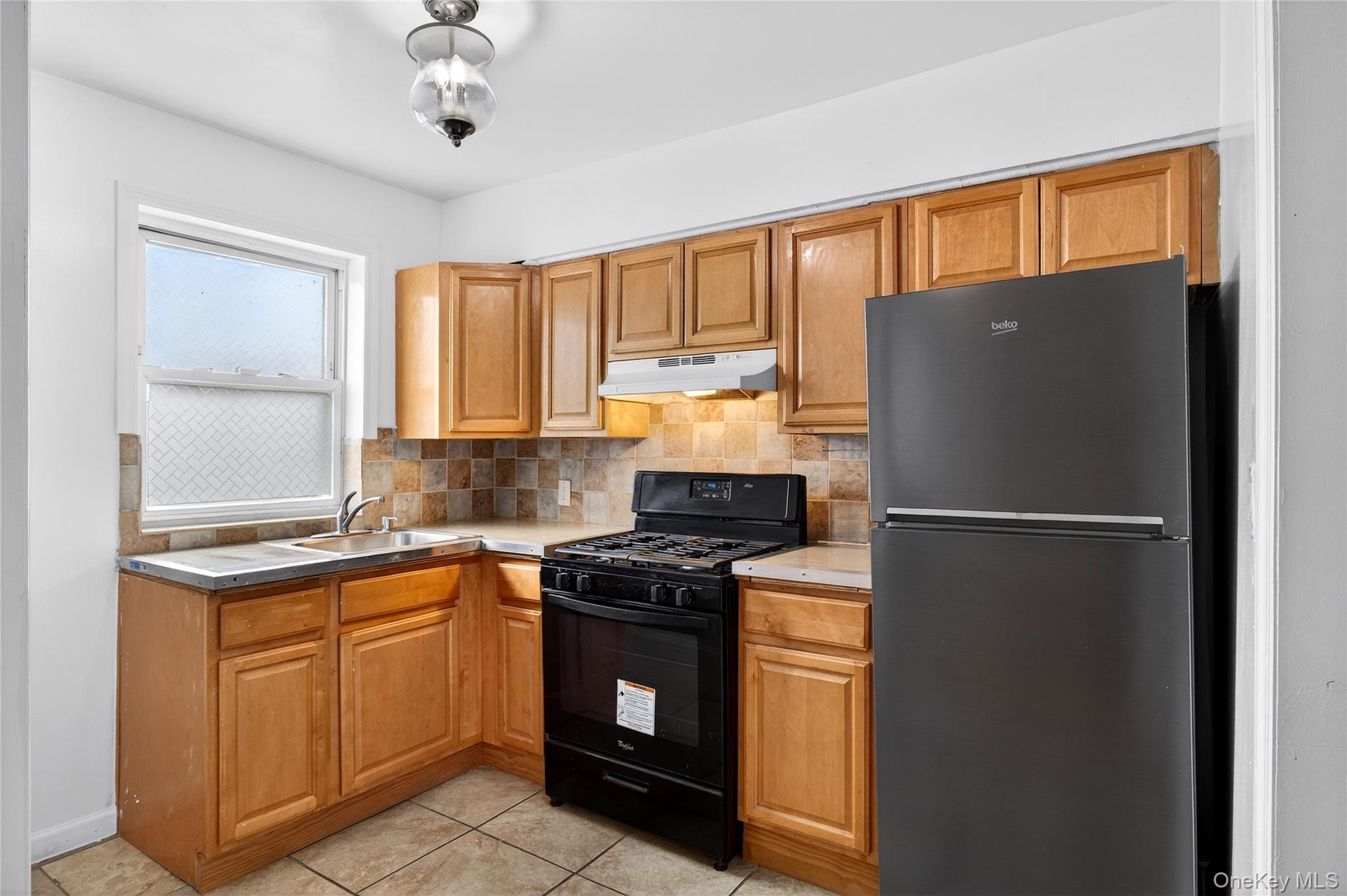 Single Family Lacombe  Bronx, NY 10473, MLS-982840-8