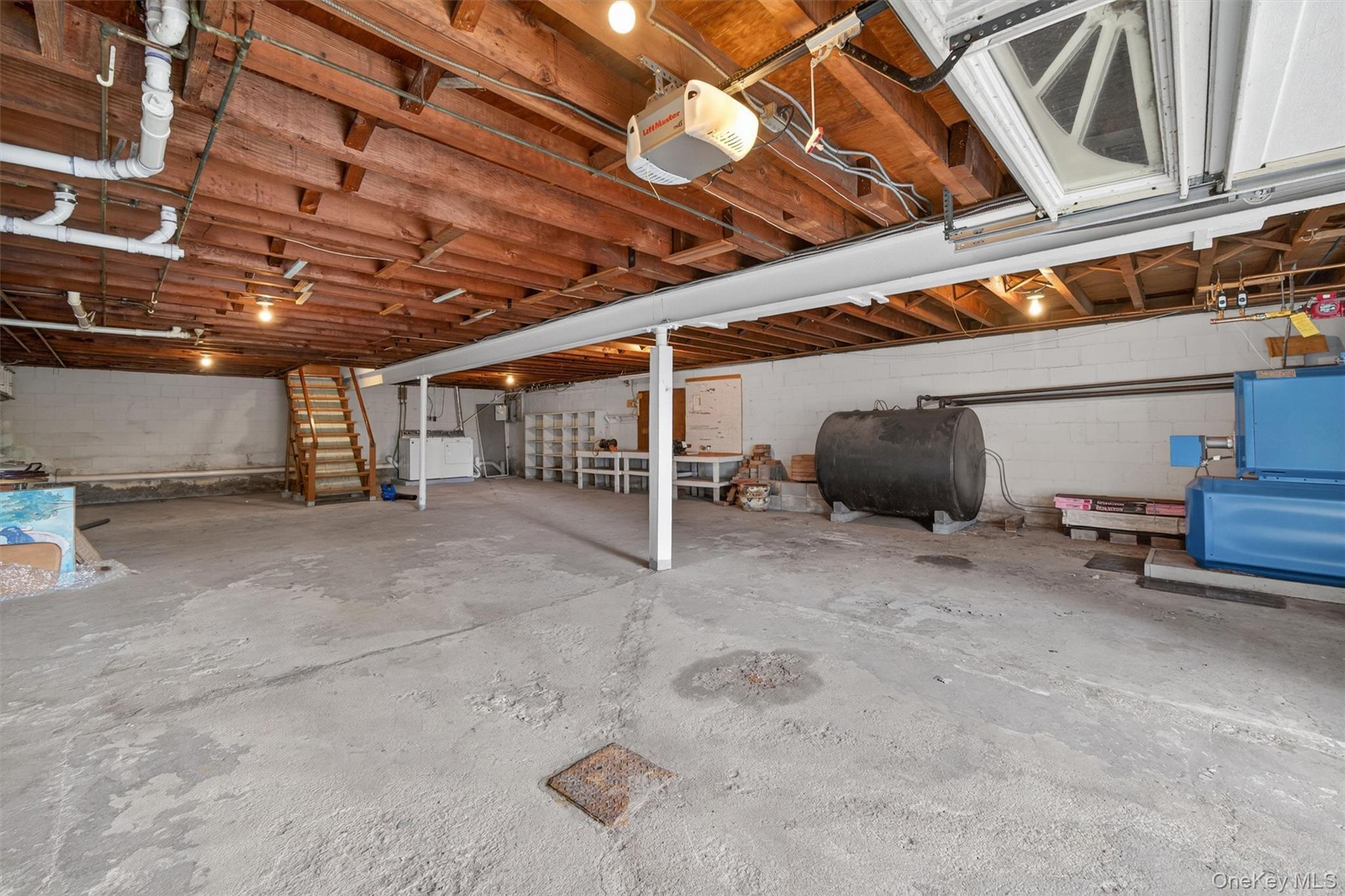 Single Family Hudson  Ulster County, NY 12542, MLS-982869-29