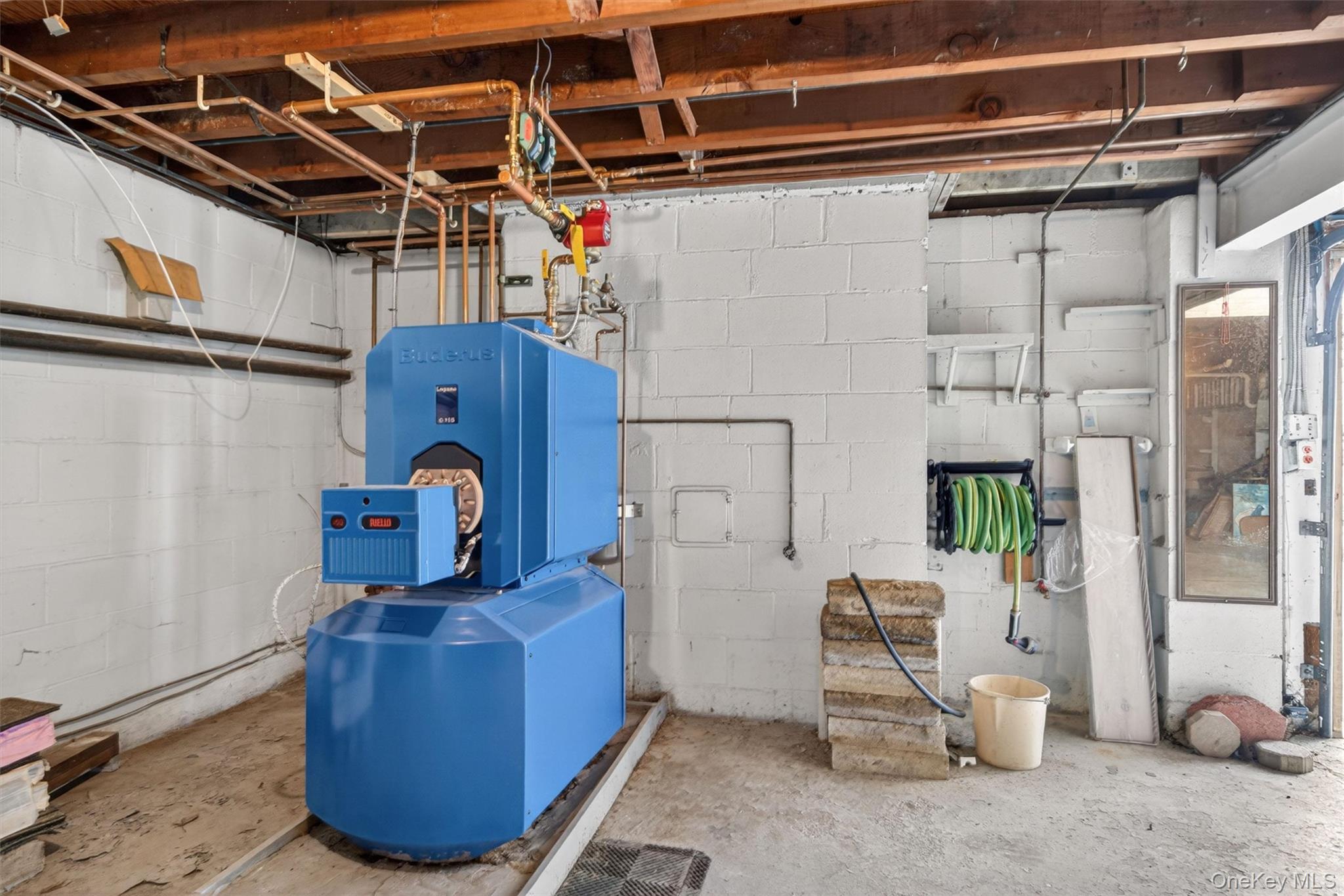 Single Family Hudson  Ulster County, NY 12542, MLS-982869-31