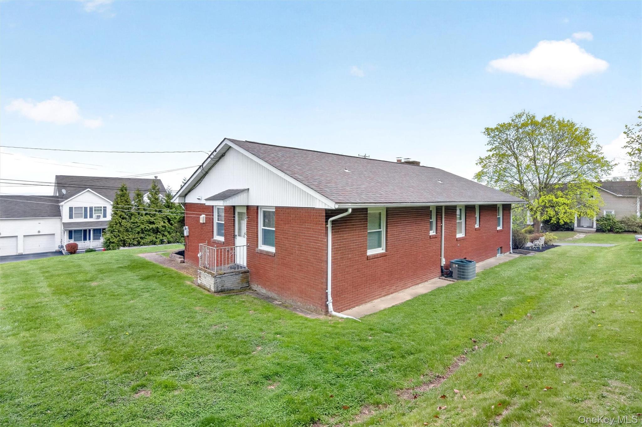 Single Family Hudson  Ulster County, NY 12542, MLS-982869-33