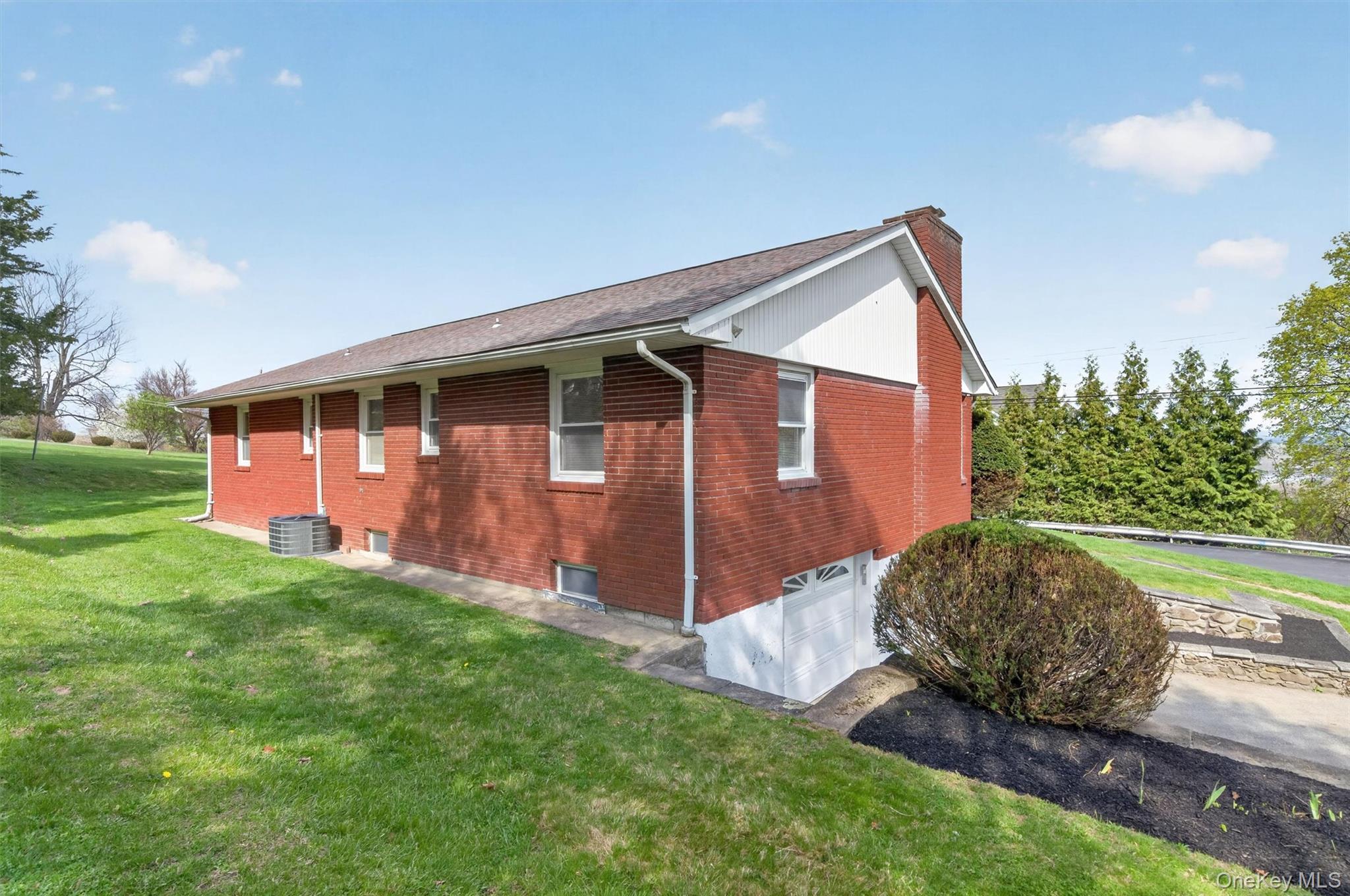 Single Family Hudson  Ulster County, NY 12542, MLS-982869-34