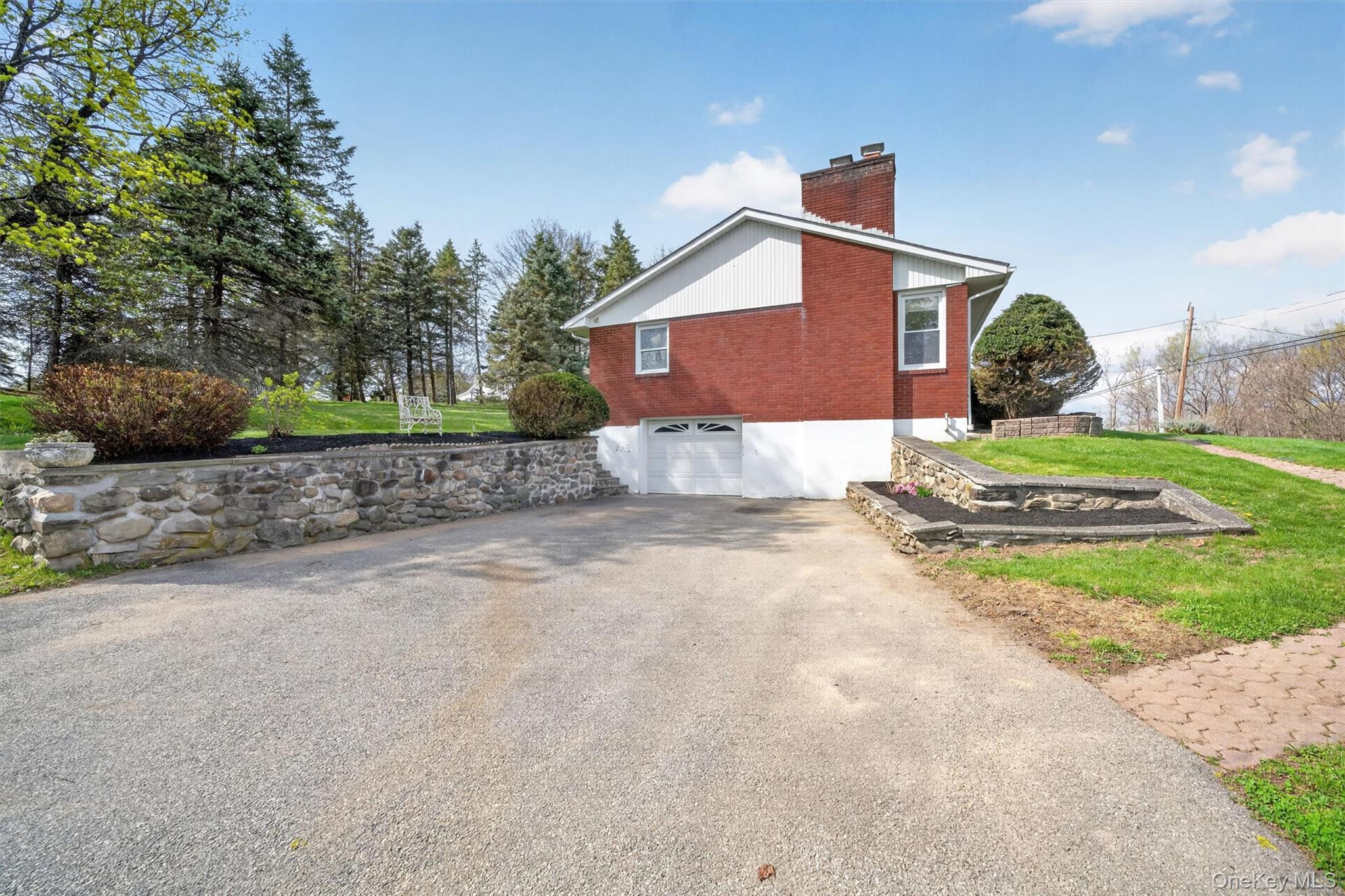 Single Family Hudson  Ulster County, NY 12542, MLS-982869-35