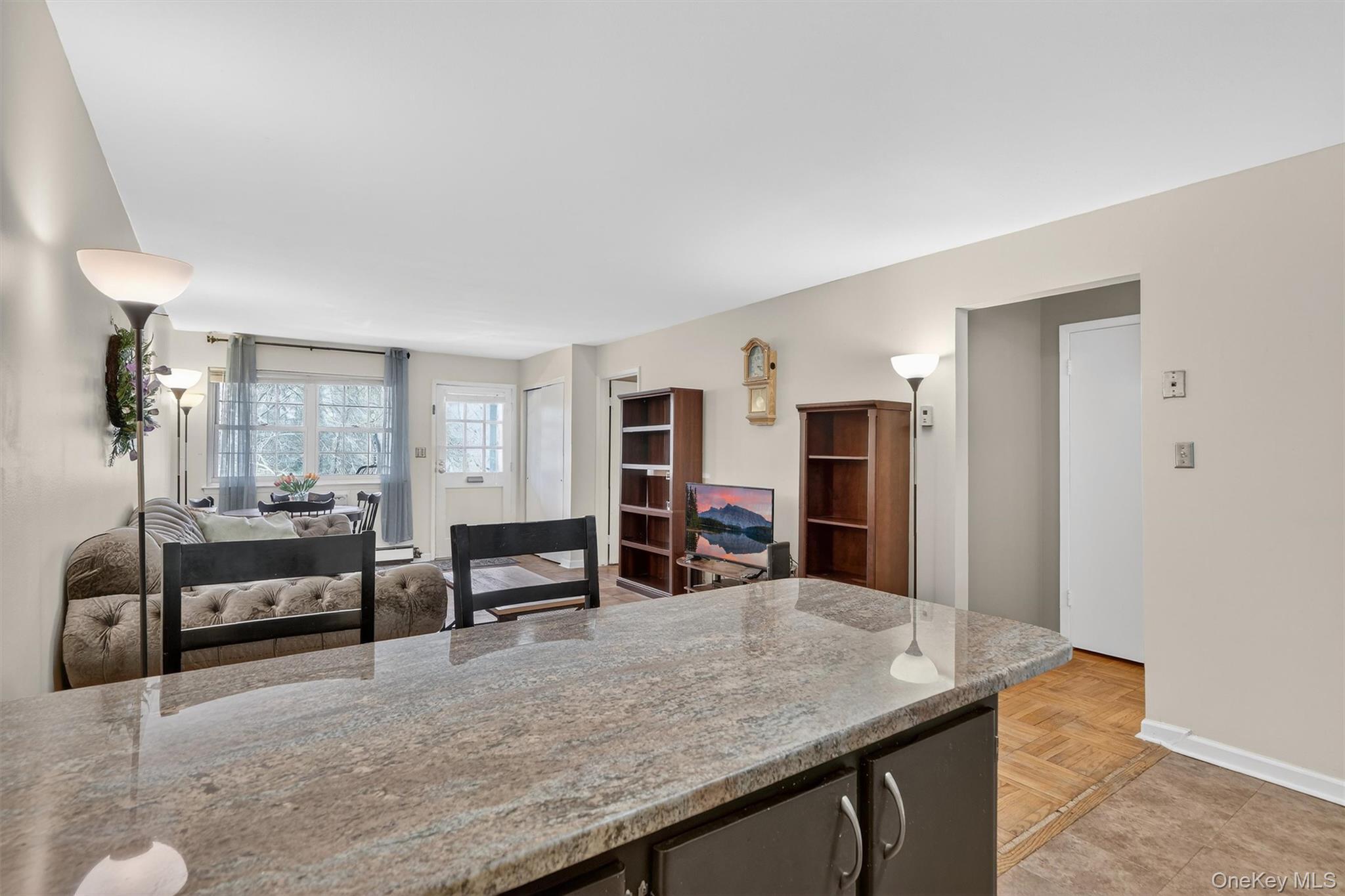 Coop Crompond  Westchester County, NY 10566, MLS-982872-16