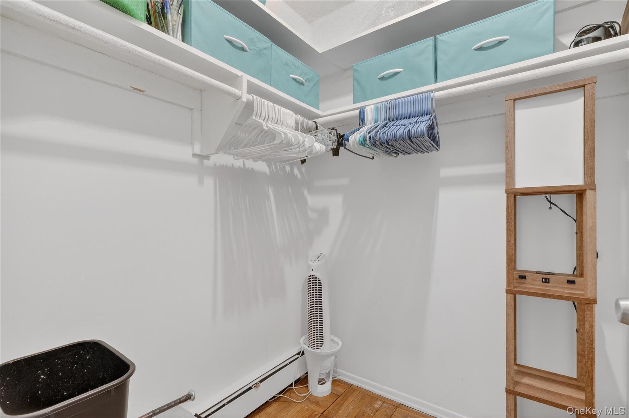 Coop Crompond  Westchester County, NY 10566, MLS-982872-23